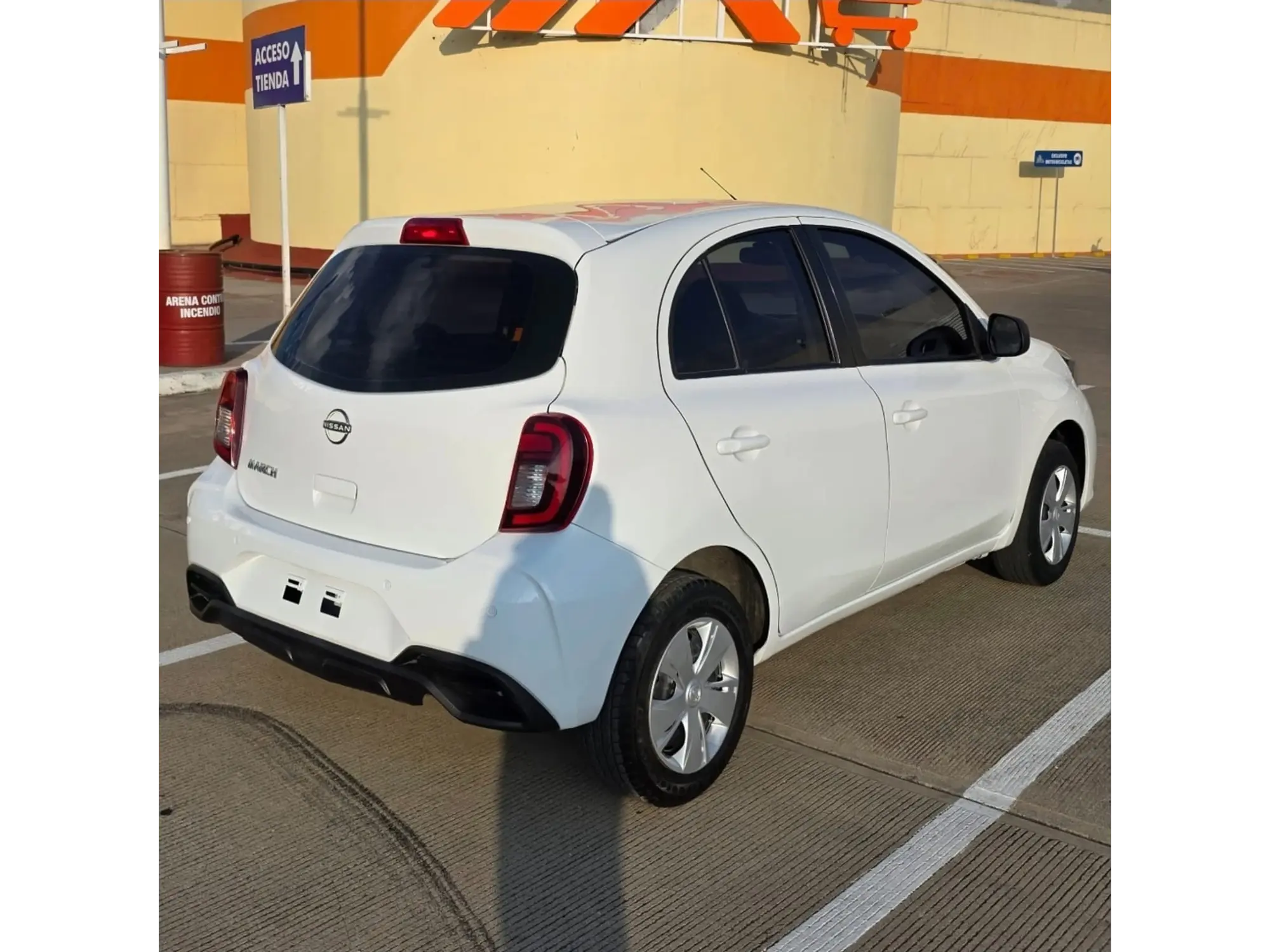 NISSAN MARCH 1.6 SENSE MT 2022 7