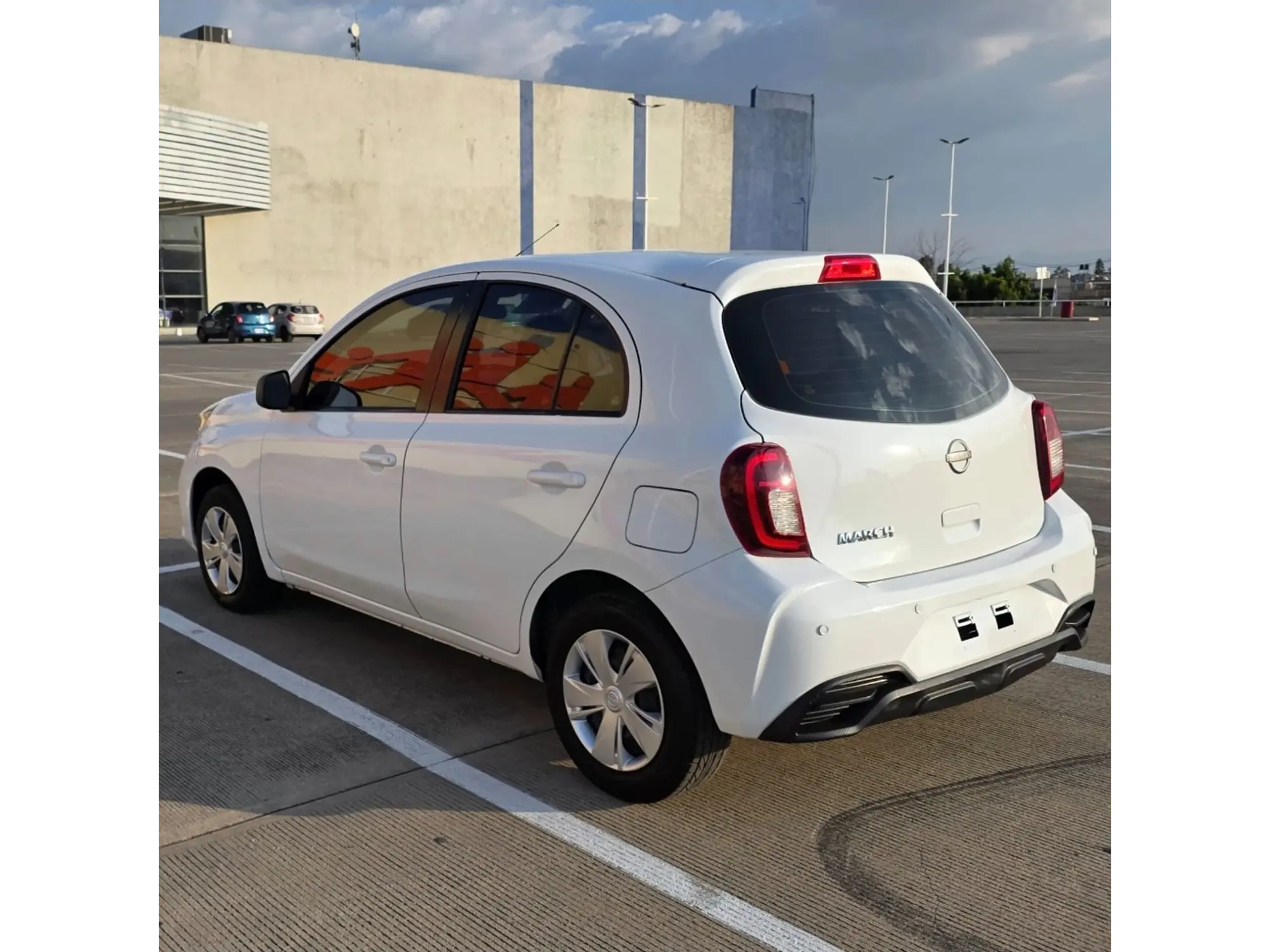 NISSAN MARCH 1.6 SENSE MT 2022 5