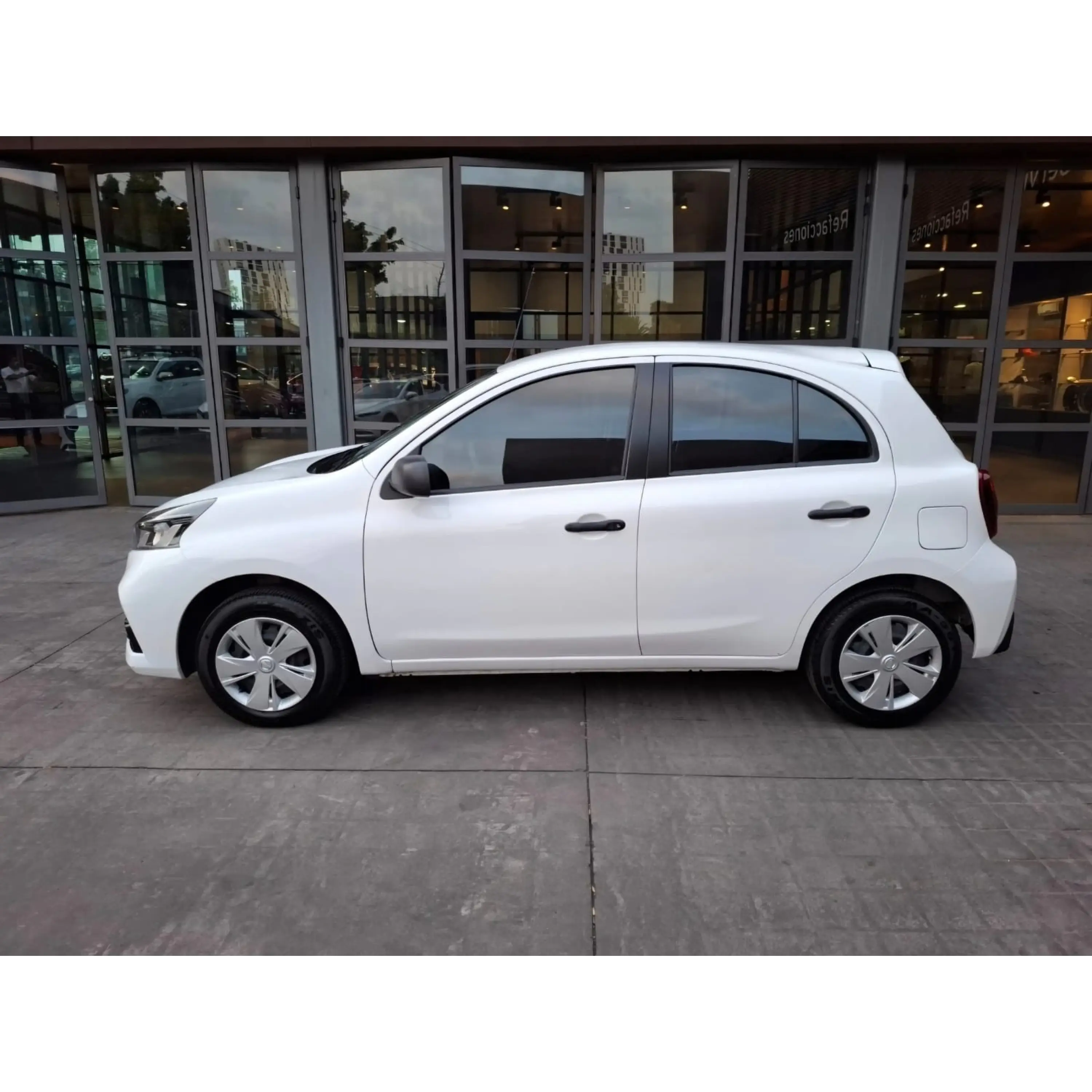 NISSAN MARCH 1.6 SENSE MT 2024 8