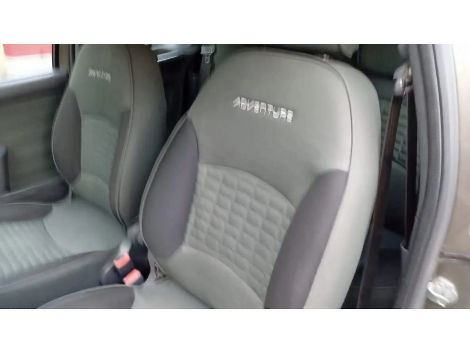 RAM 700 1.6 CLUB CAB ADVENTURE MT 2017 8