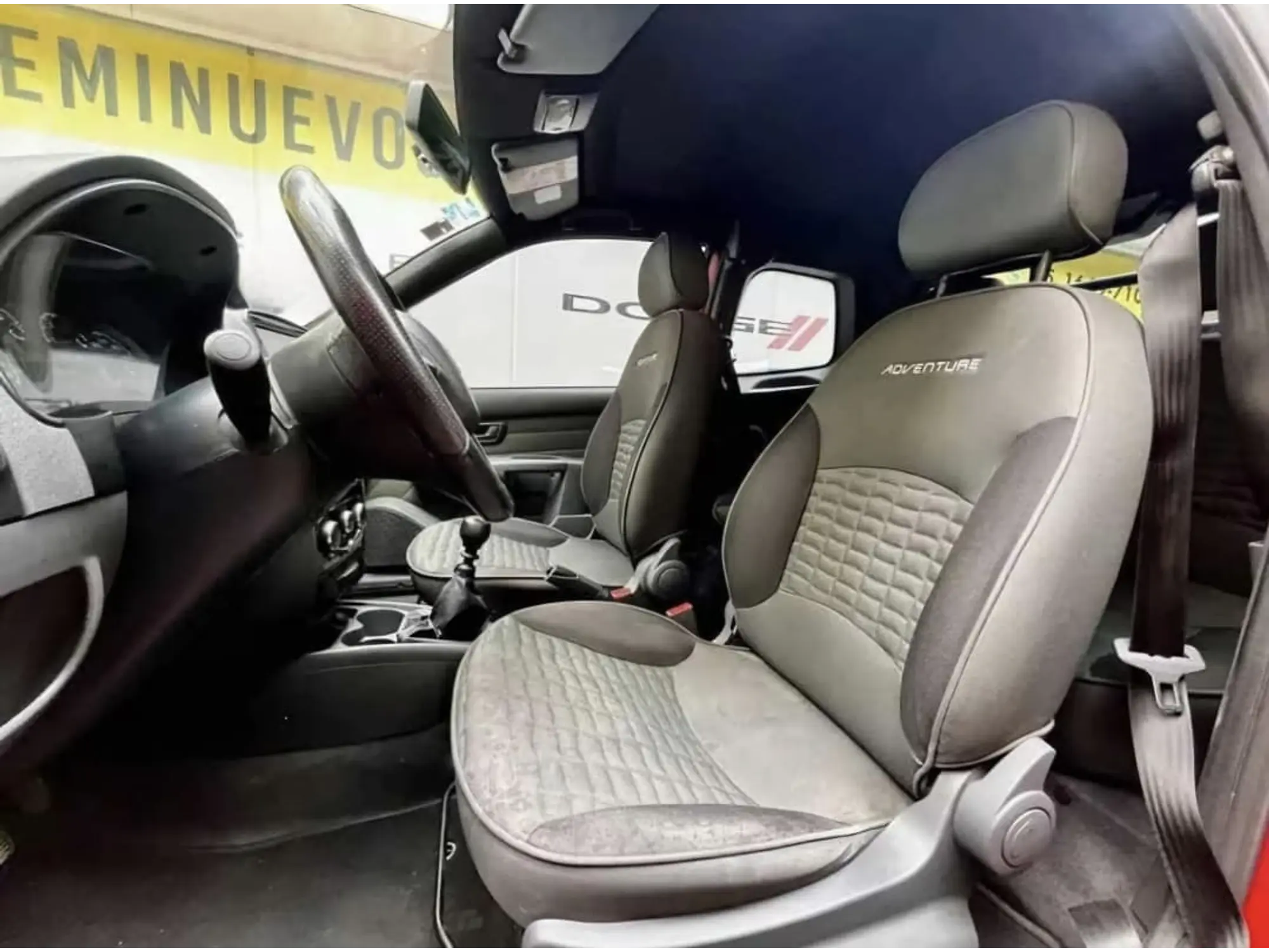 RAM 700 CLUB CAB ADVENTURE 1.6 MT 2020 6