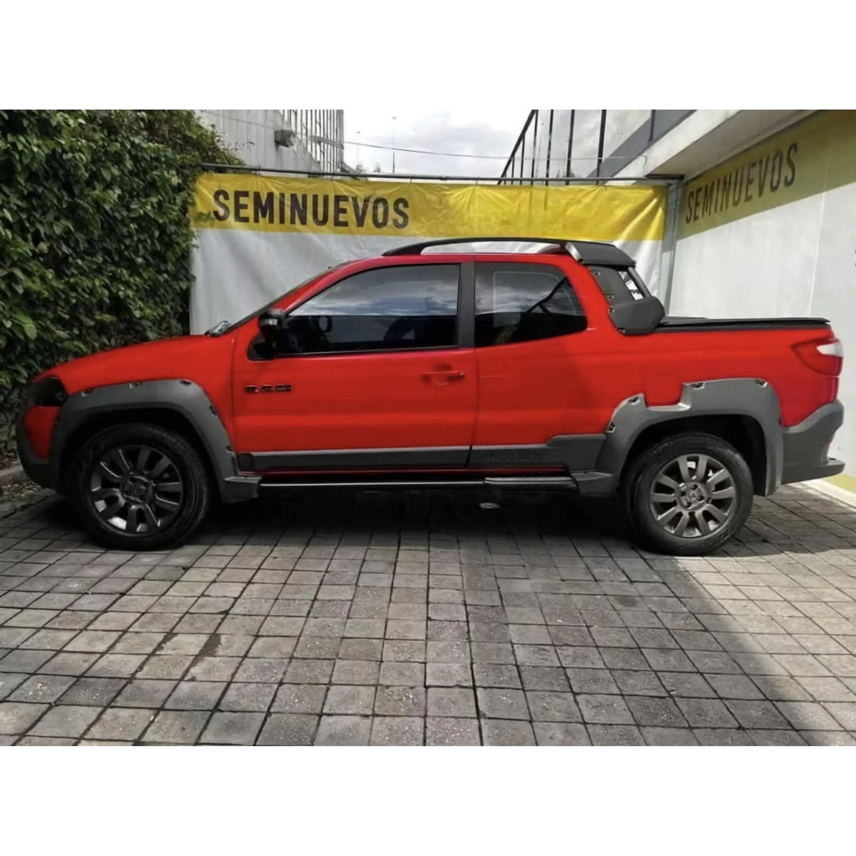 RAM 700 CLUB CAB ADVENTURE 1.6 MT 2020 5
