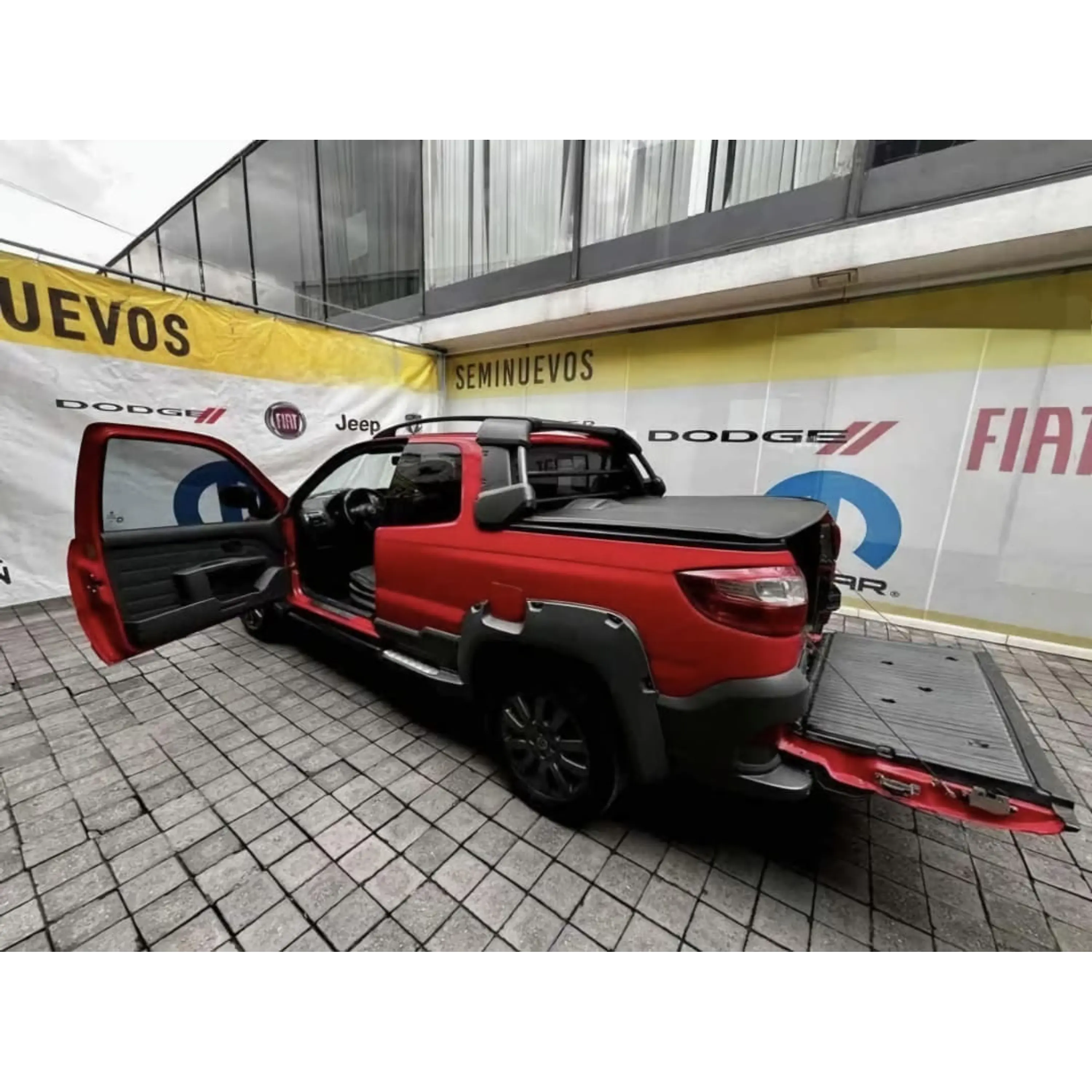 RAM 700 CLUB CAB ADVENTURE 1.6 MT 2020 4