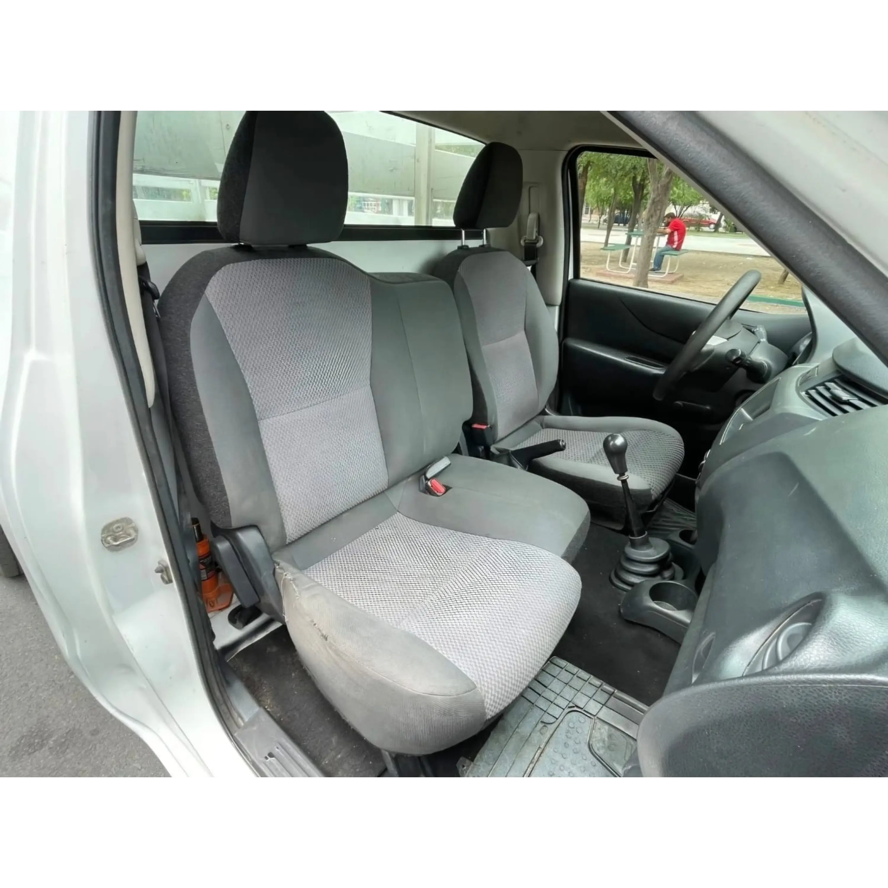 NISSAN NP300 2.5 ESTACAS DH AA MT 2018  11