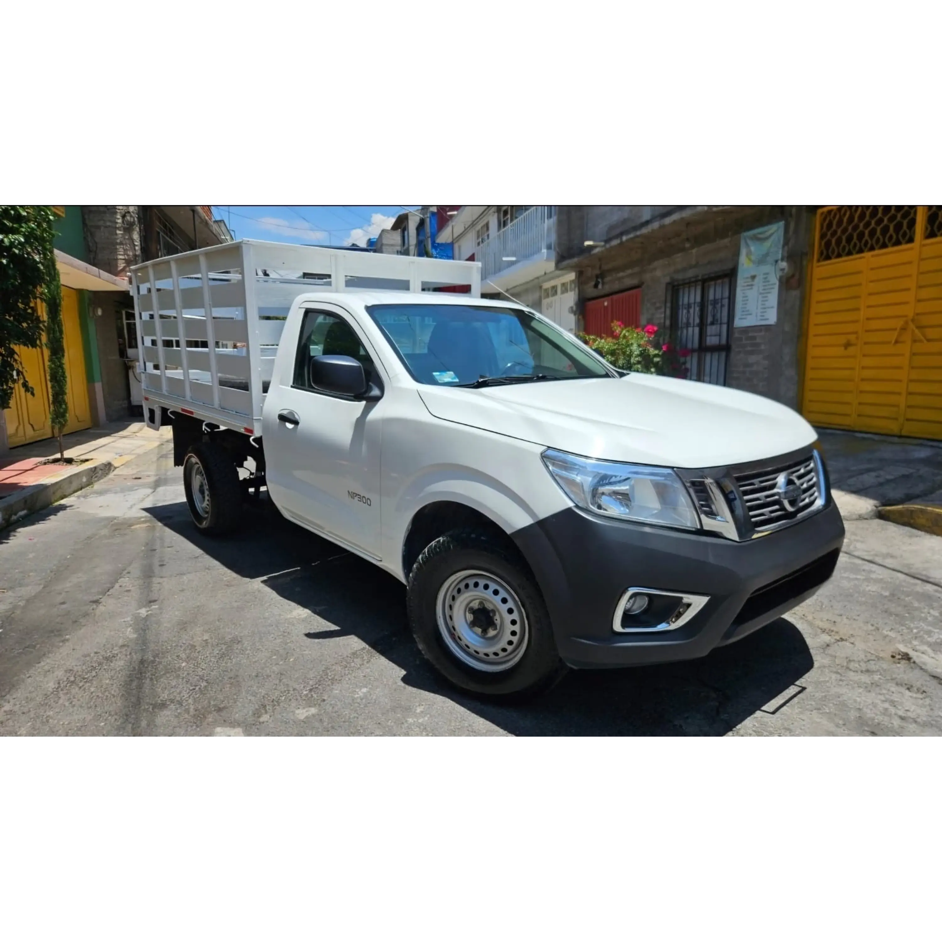 NISSAN NP300 2.5 ESTACAS DH AA PACK SEG MT 2019 3