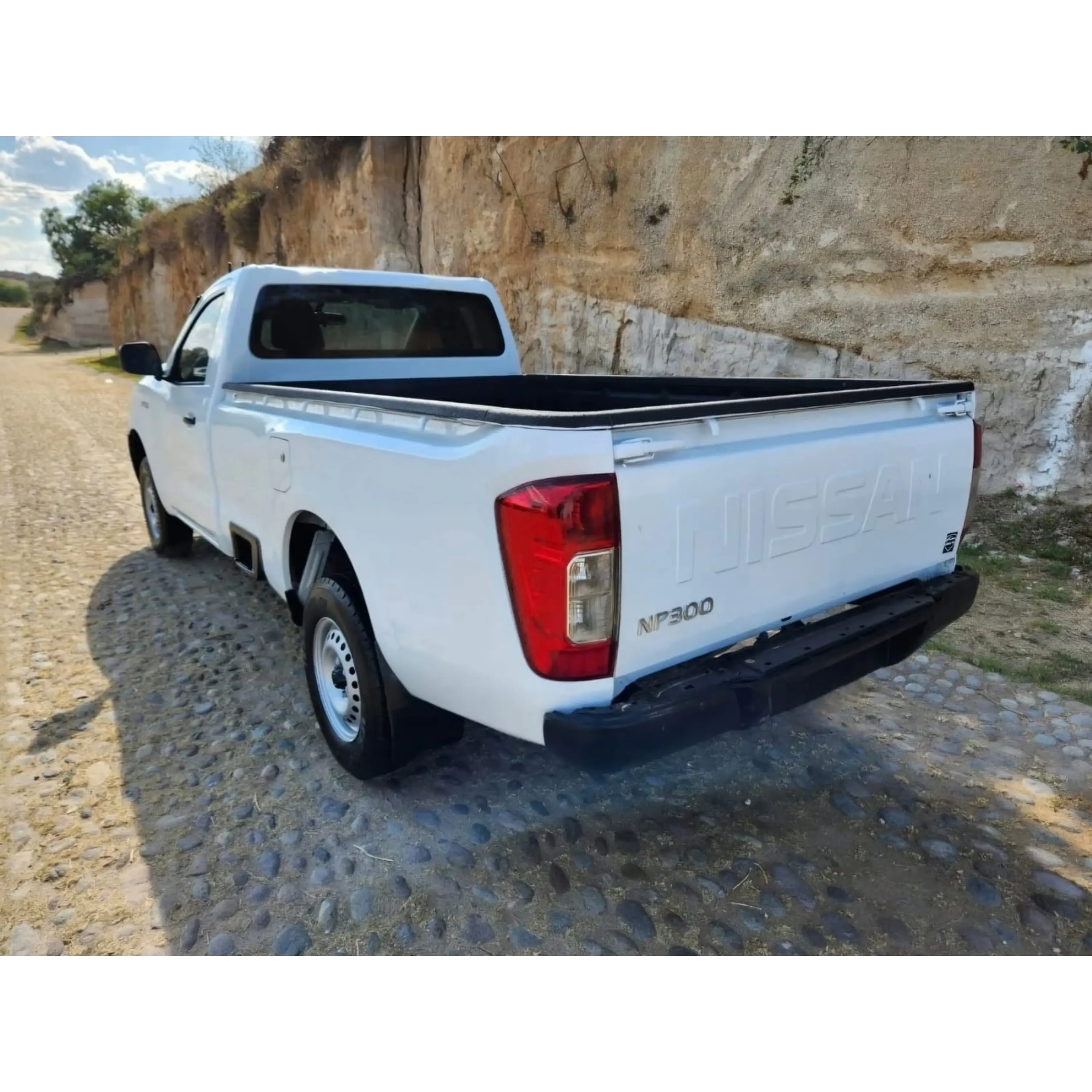 NISSAN NP300 2.5 PICK UP DH PACK MT 2017 4
