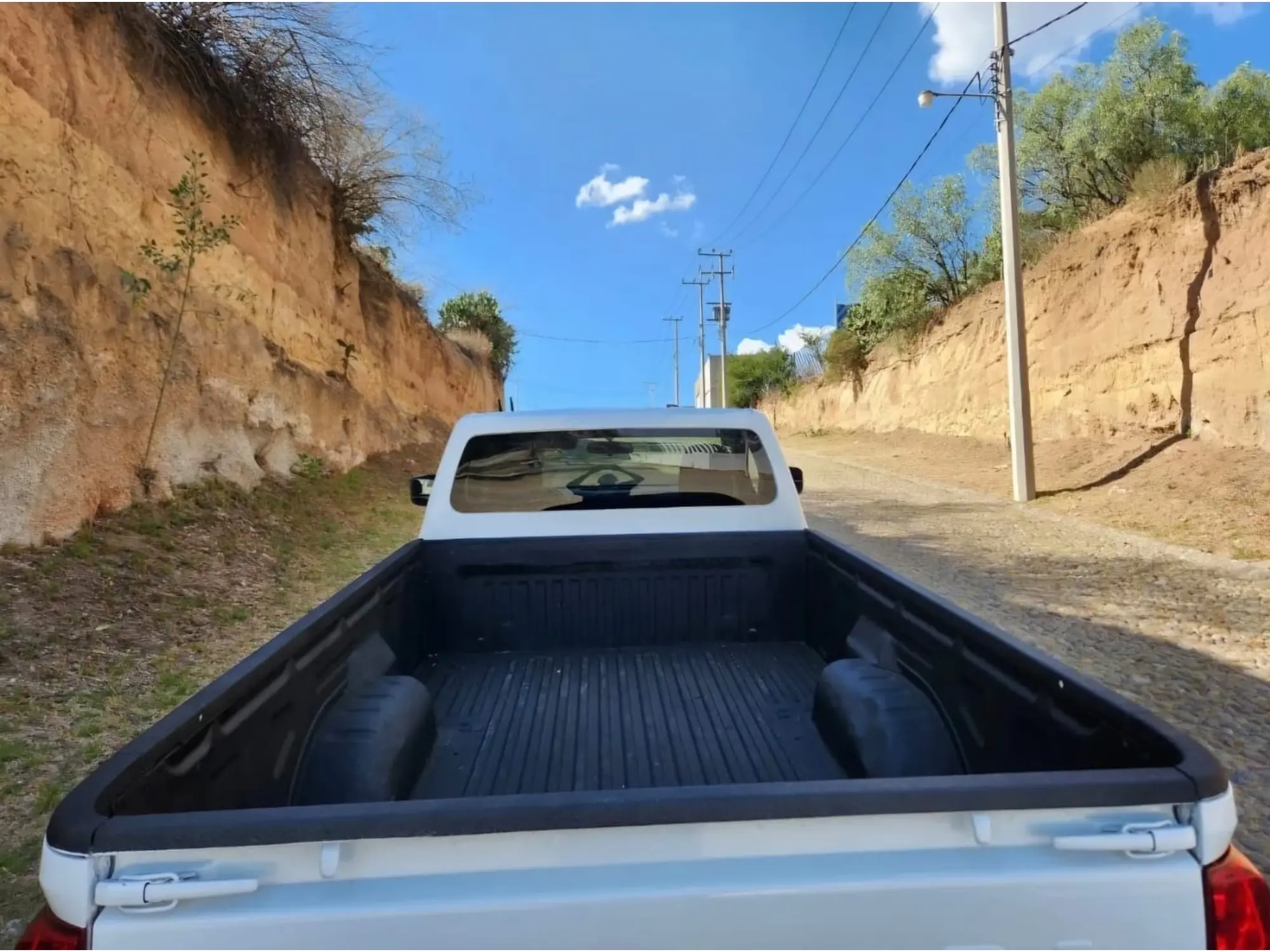 NISSAN NP300 2.5 PICK UP DH PACK MT 2017 6