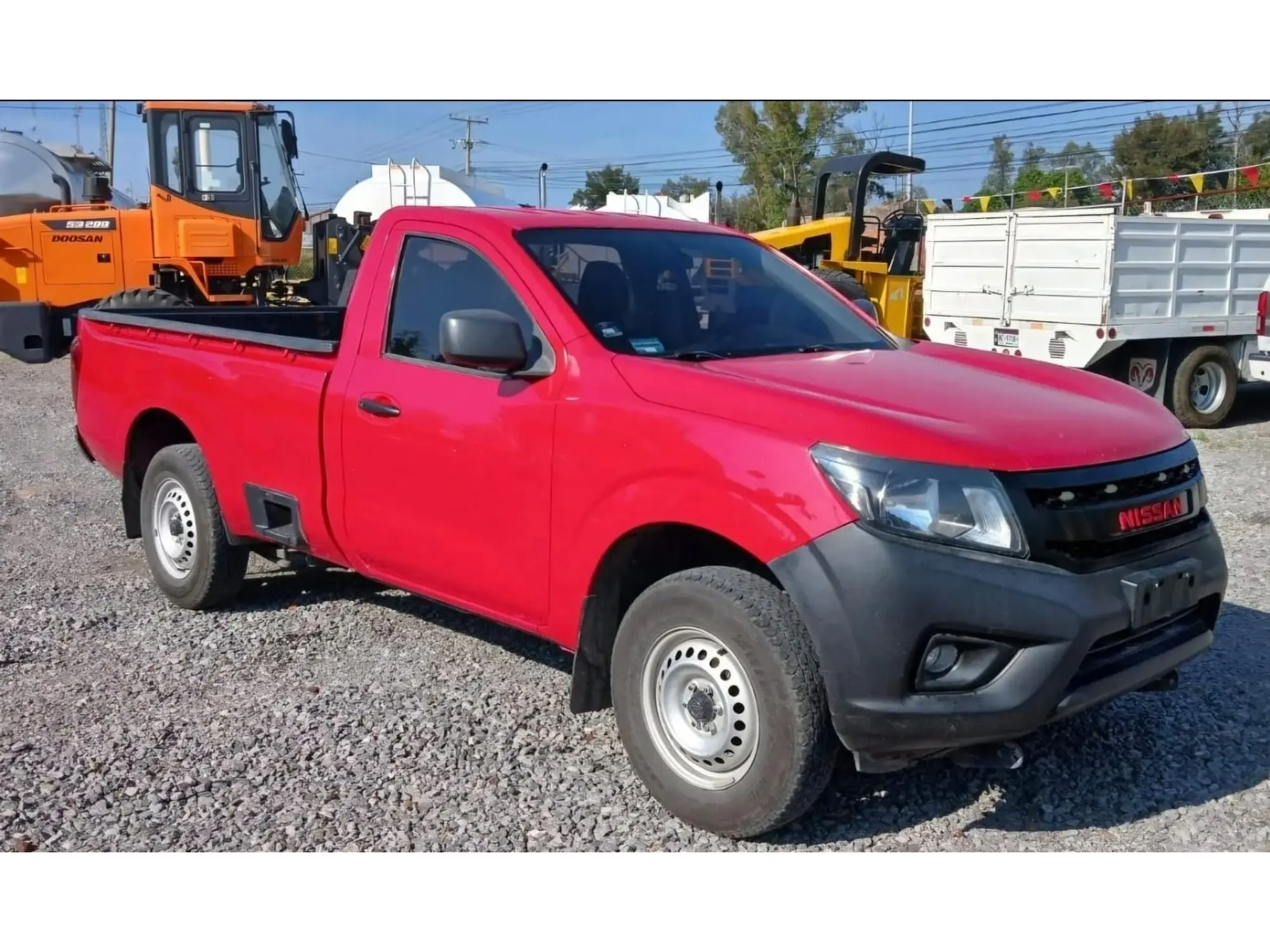 NISSAN NP300 2.5 PICK UP DH AA PACK SEG MT 2017 1