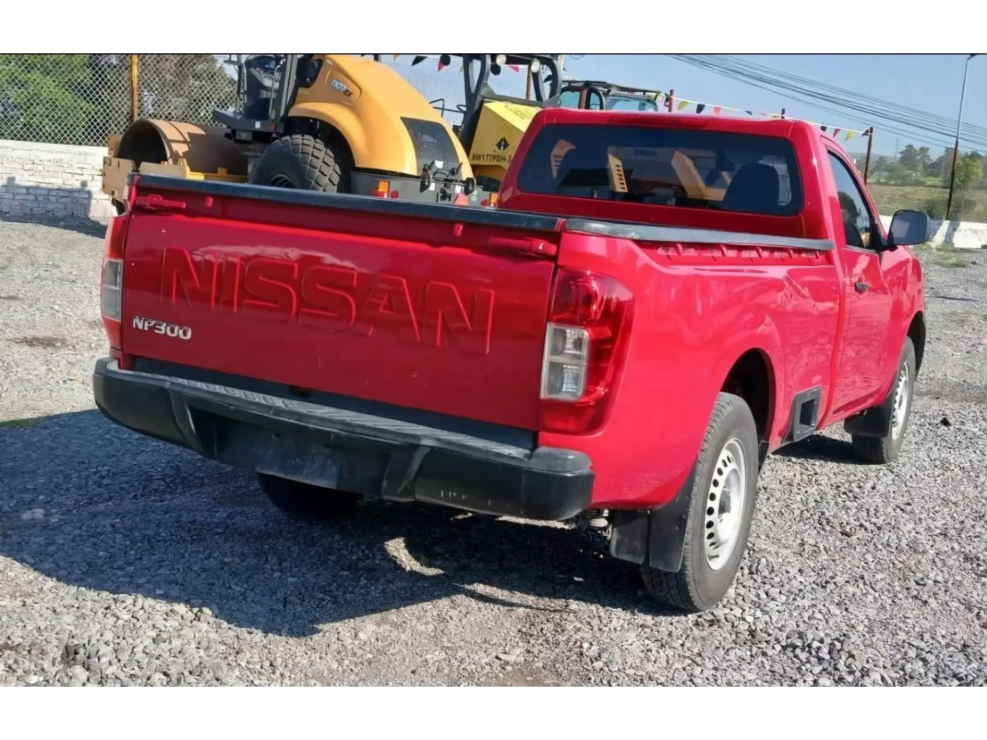 NISSAN NP300 2.5 PICK UP DH AA PACK SEG MT 2017 4