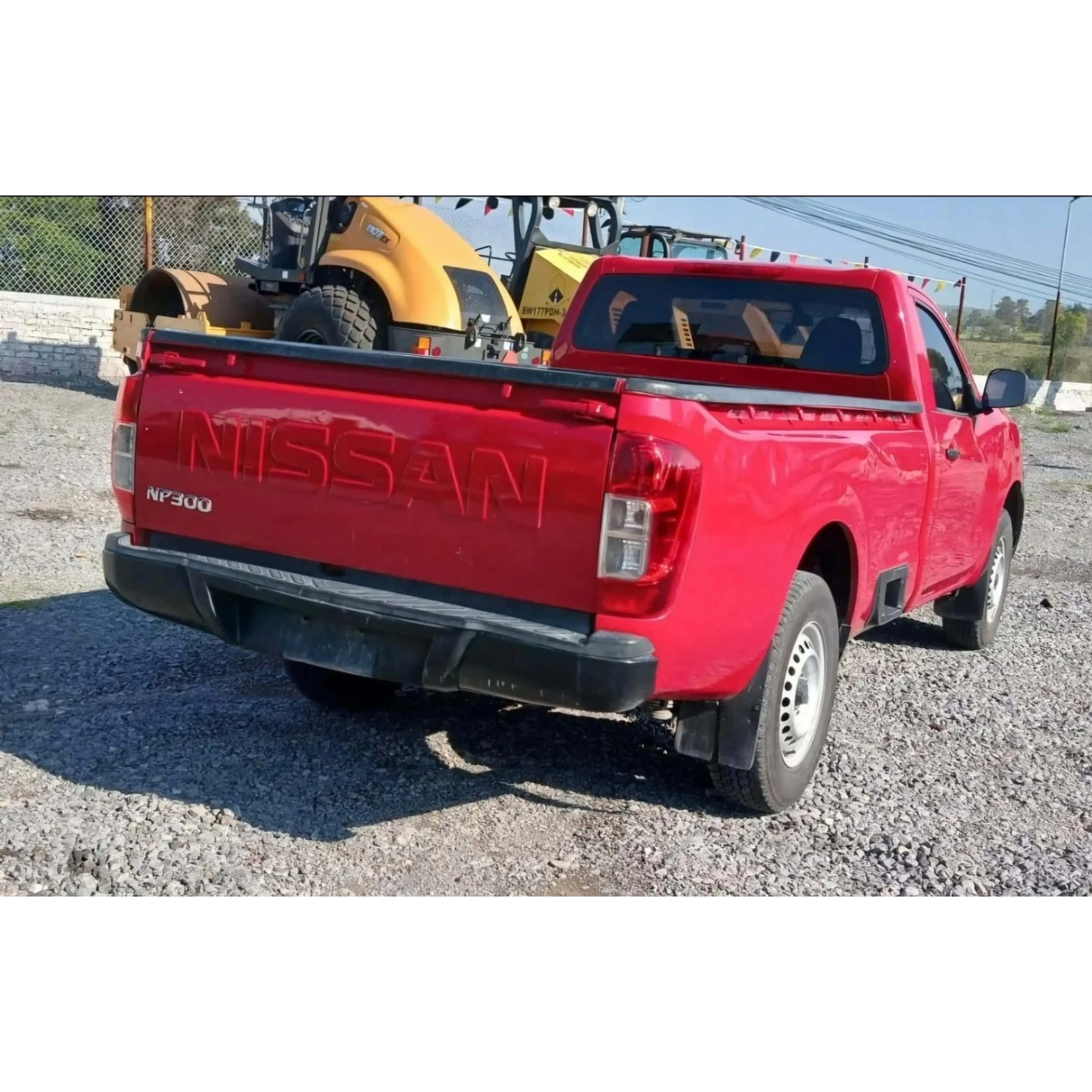 NISSAN NP300 2.5 PICK UP DH AA PACK SEG MT 2017 4