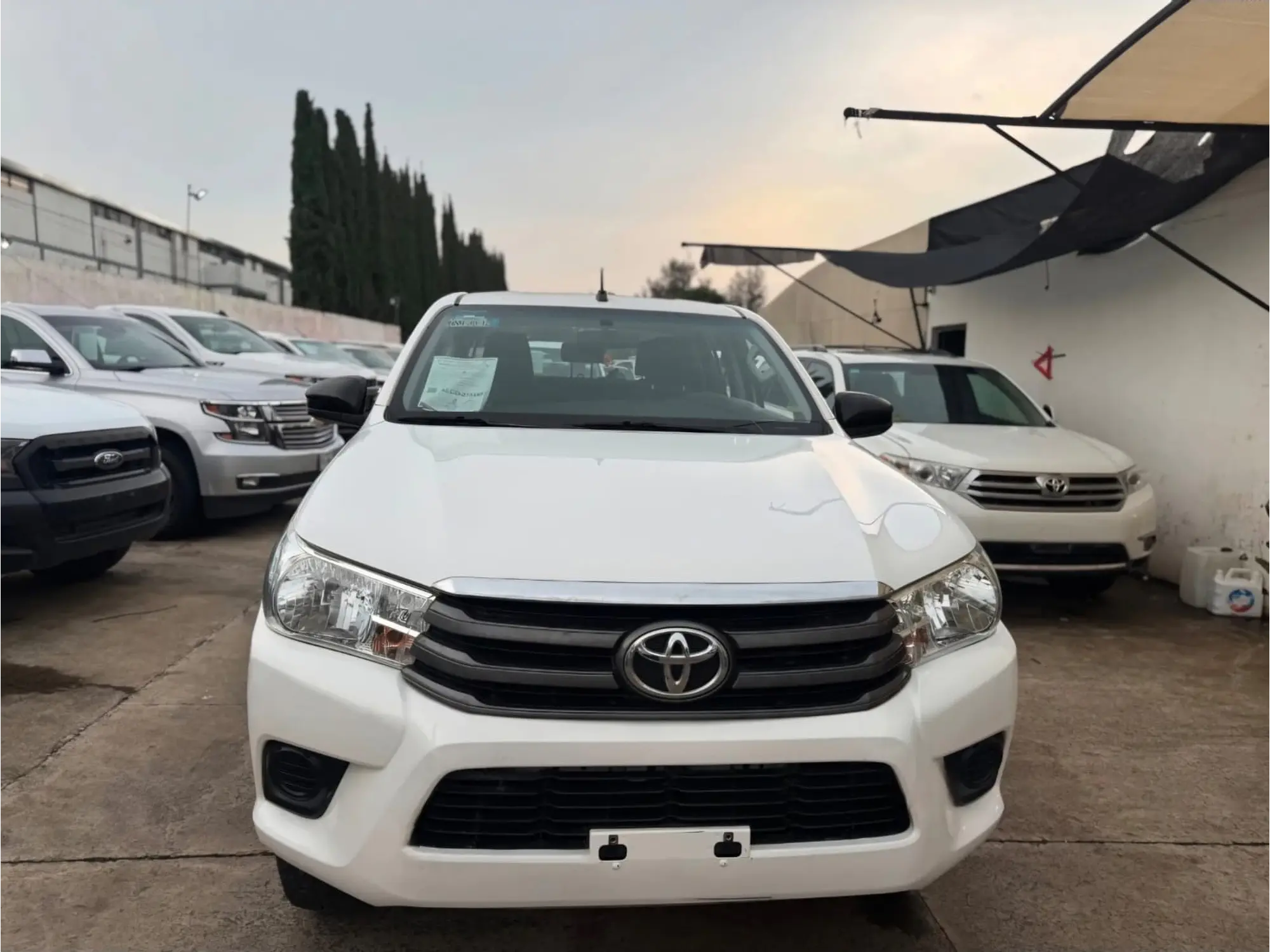 TOYOTA HILUX 2.7 CABINA DOBLE SR MT 2019 2