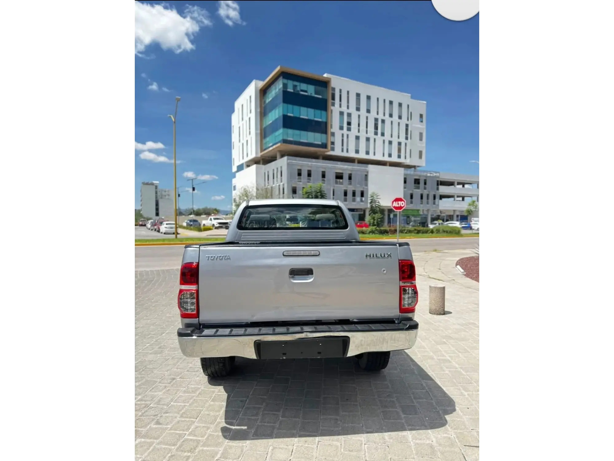 TOYOTA HILUX 2.7 DOBLE CABINA TRD SPORT MT 2015 5