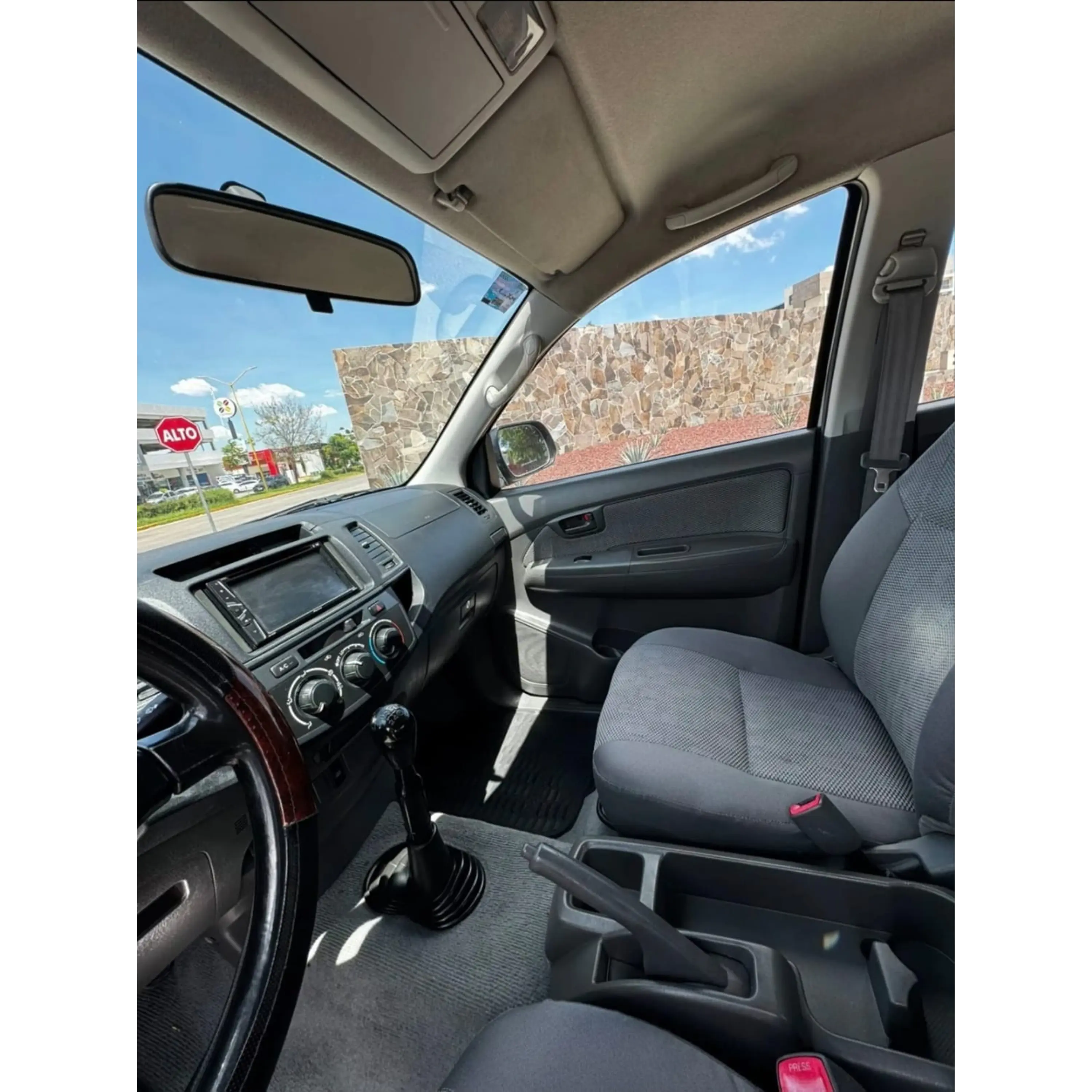 TOYOTA HILUX 2.7 DOBLE CABINA TRD SPORT MT 2015 9