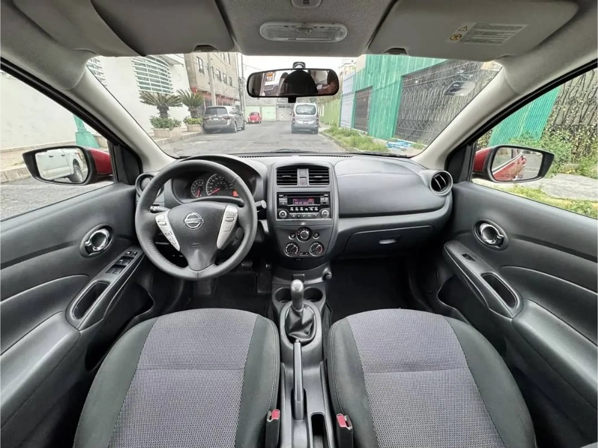  NISSAN VERSA 1.6 SENSE MT 2018 10