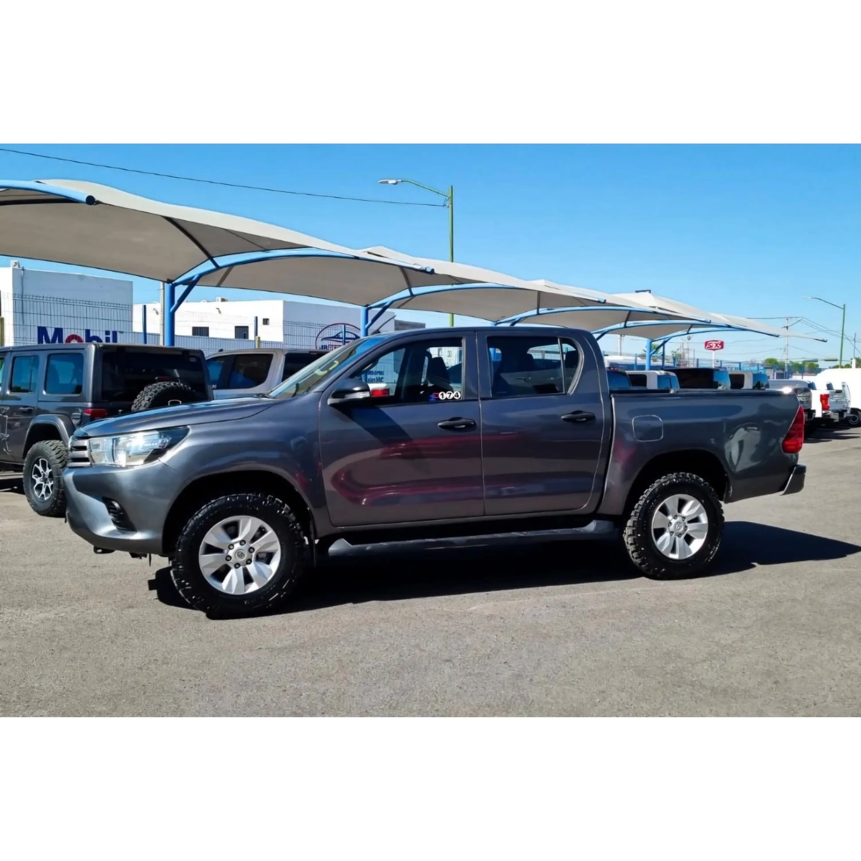 TOYOTA HILUX 2.7 CABINA DOBLE SR MT 2016 7
