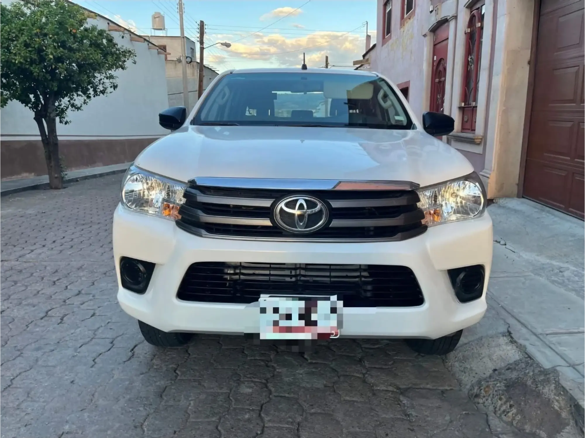 TOYOTA HILUX 2.7 CABINA DOBLE BASE MT 2022 2