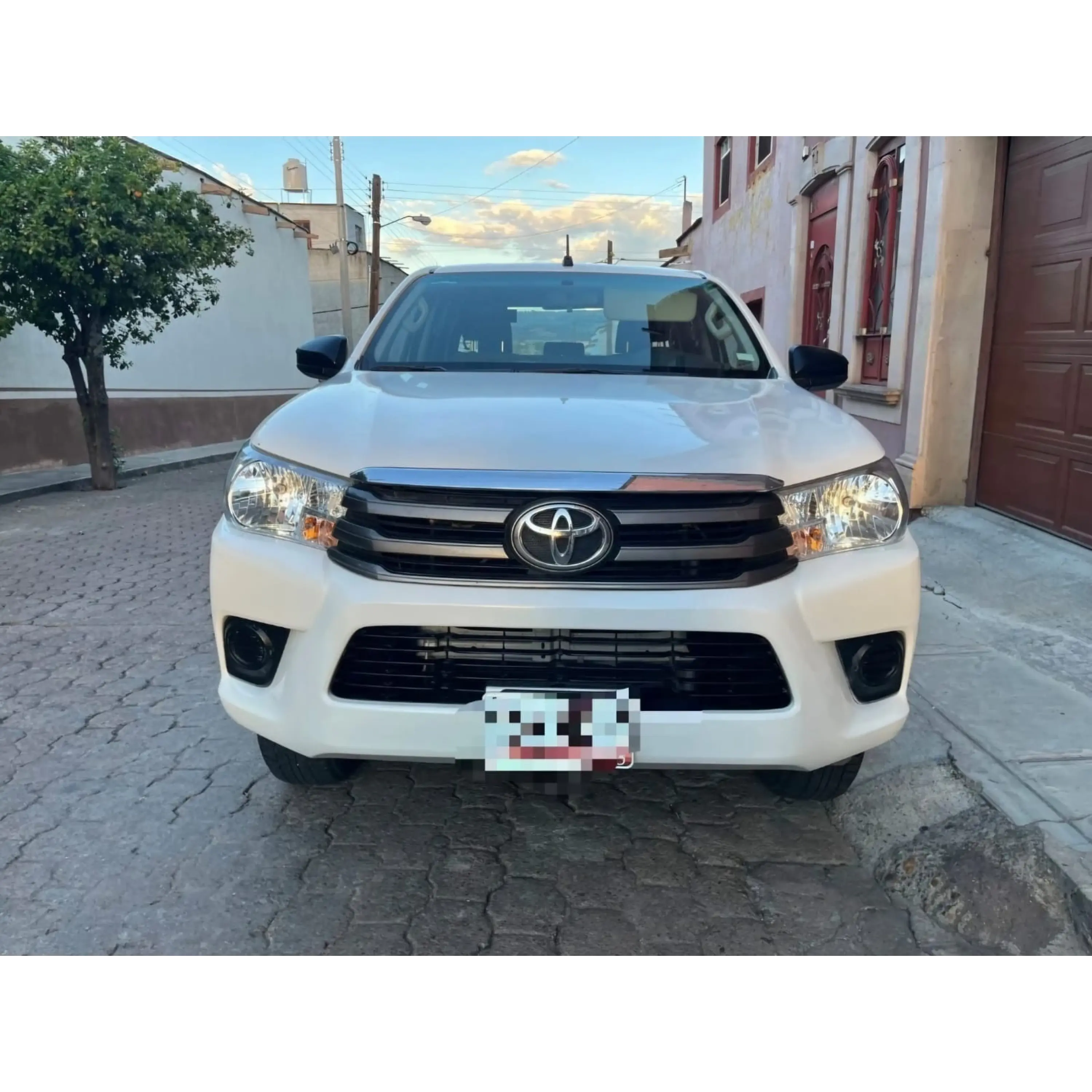TOYOTA HILUX 2.7 CABINA DOBLE BASE MT 2022 2