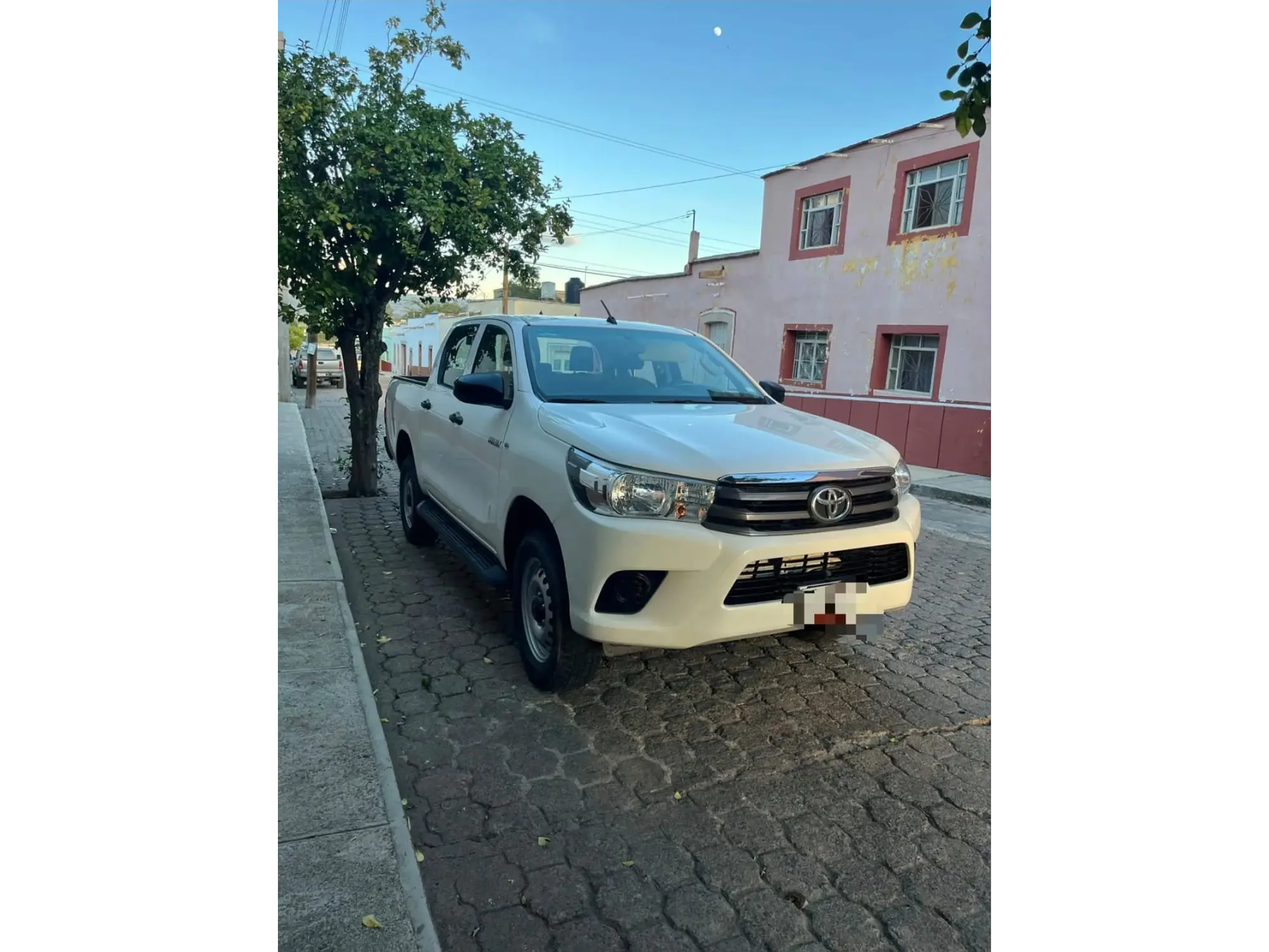 TOYOTA HILUX 2.7 CABINA DOBLE BASE MT 2022 3