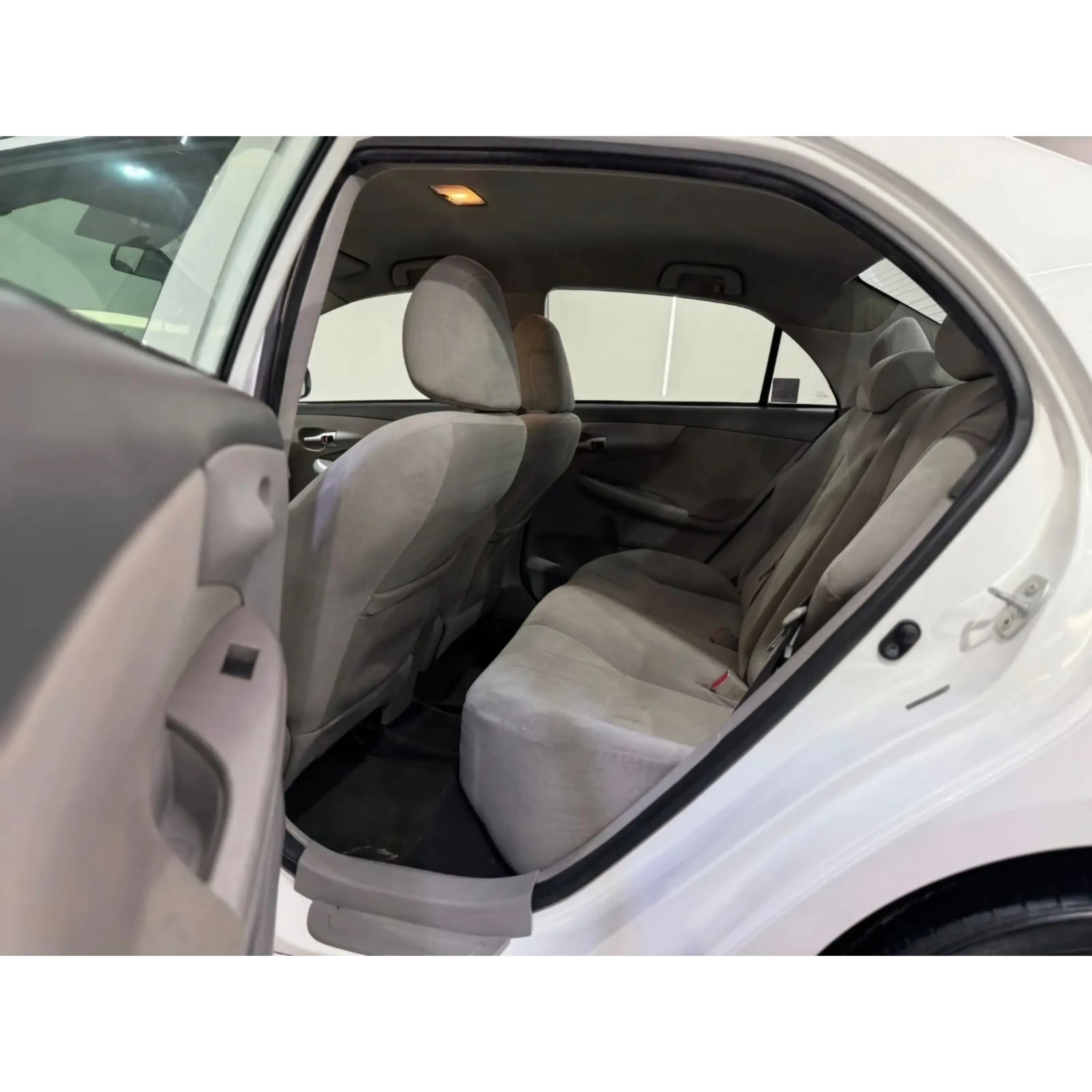 TOYOTA COROLLA 1.8 LE AT 2010 12