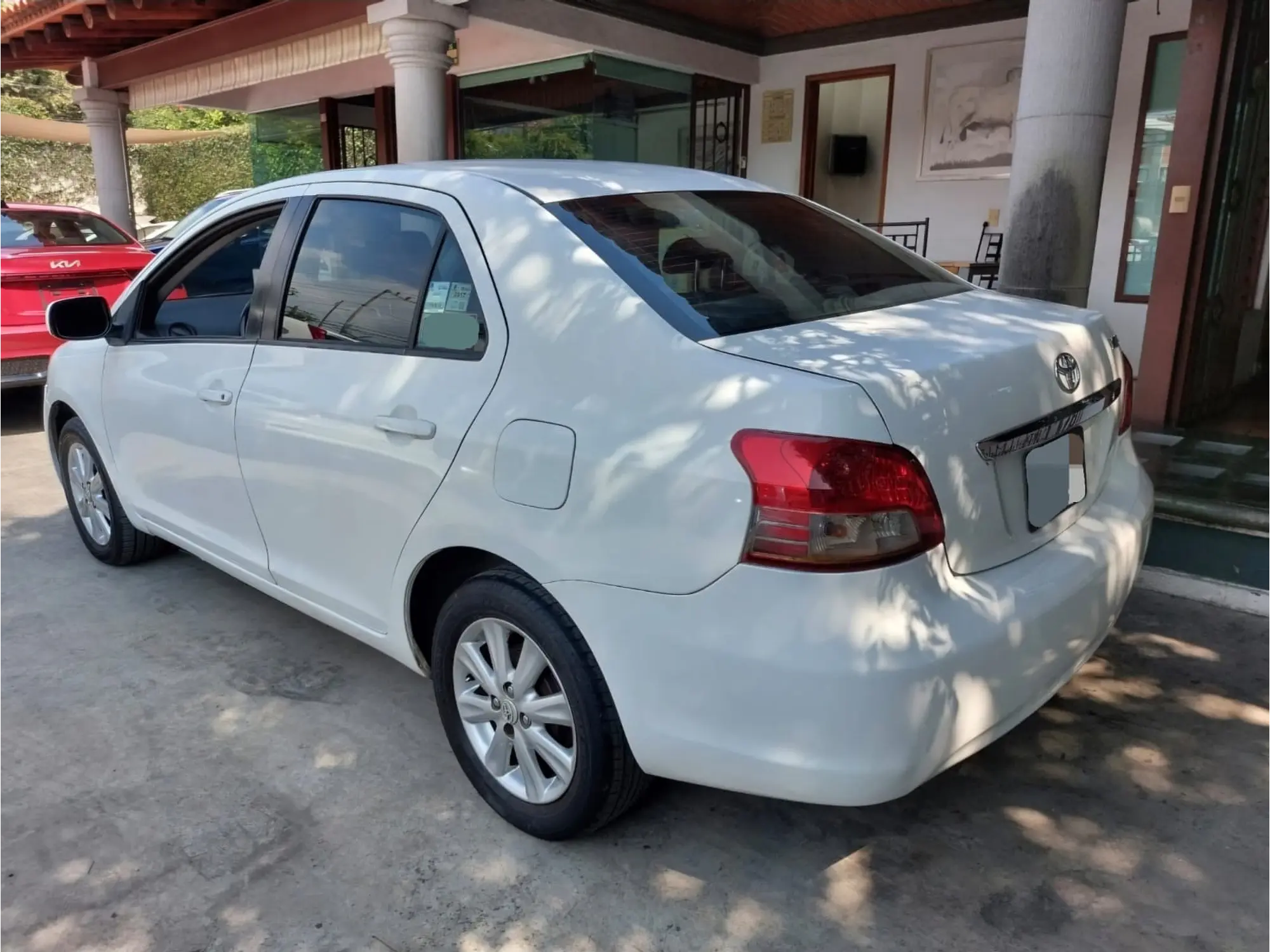 TOYOTA YARIS 1.5 PREMIUM AT 2012 6