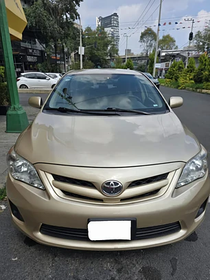 TOYOTA COROLLA 1.8 LE AT 2013