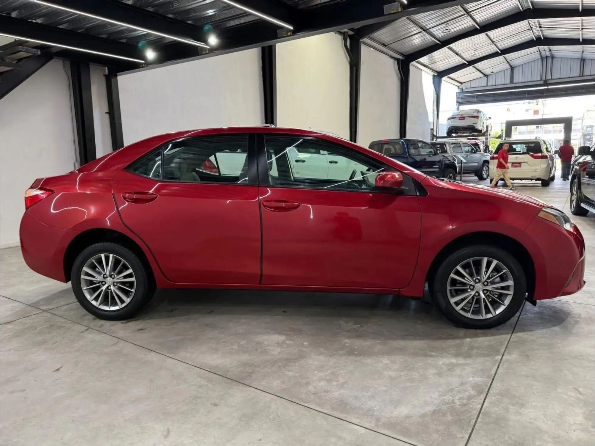 TOYOTA COROLLA 1.8 LE AT 2014 4
