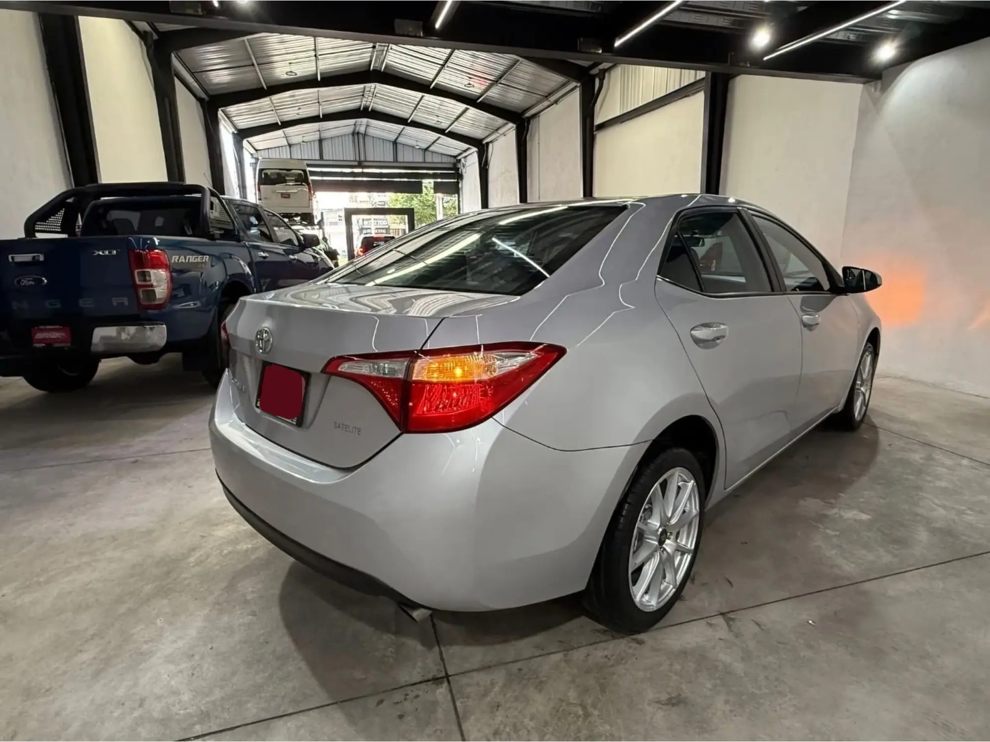 TOYOTA COROLLA 1.8 LE AT 2014 4