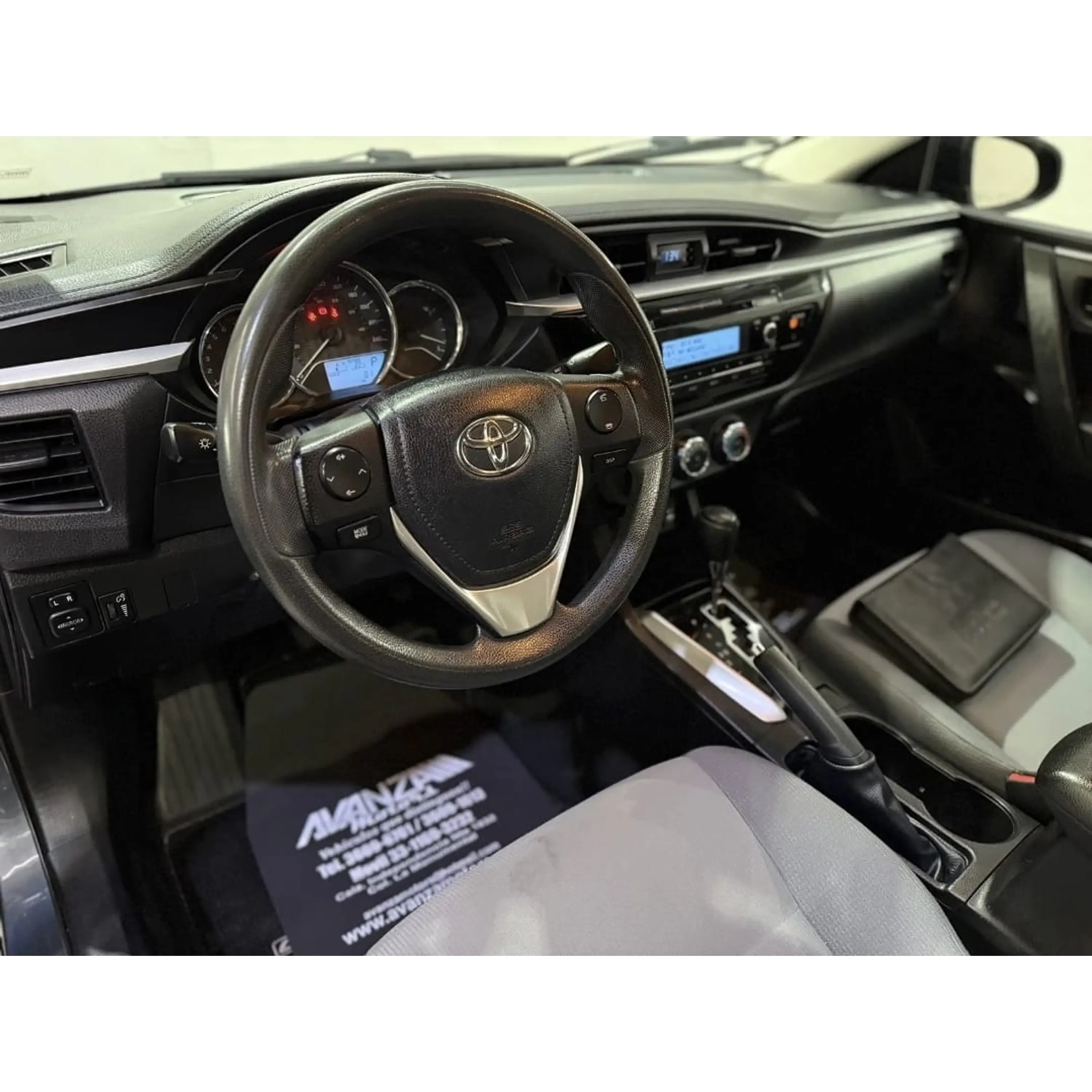 TOYOTA COROLLA 1.8 BASE AT 2014 10