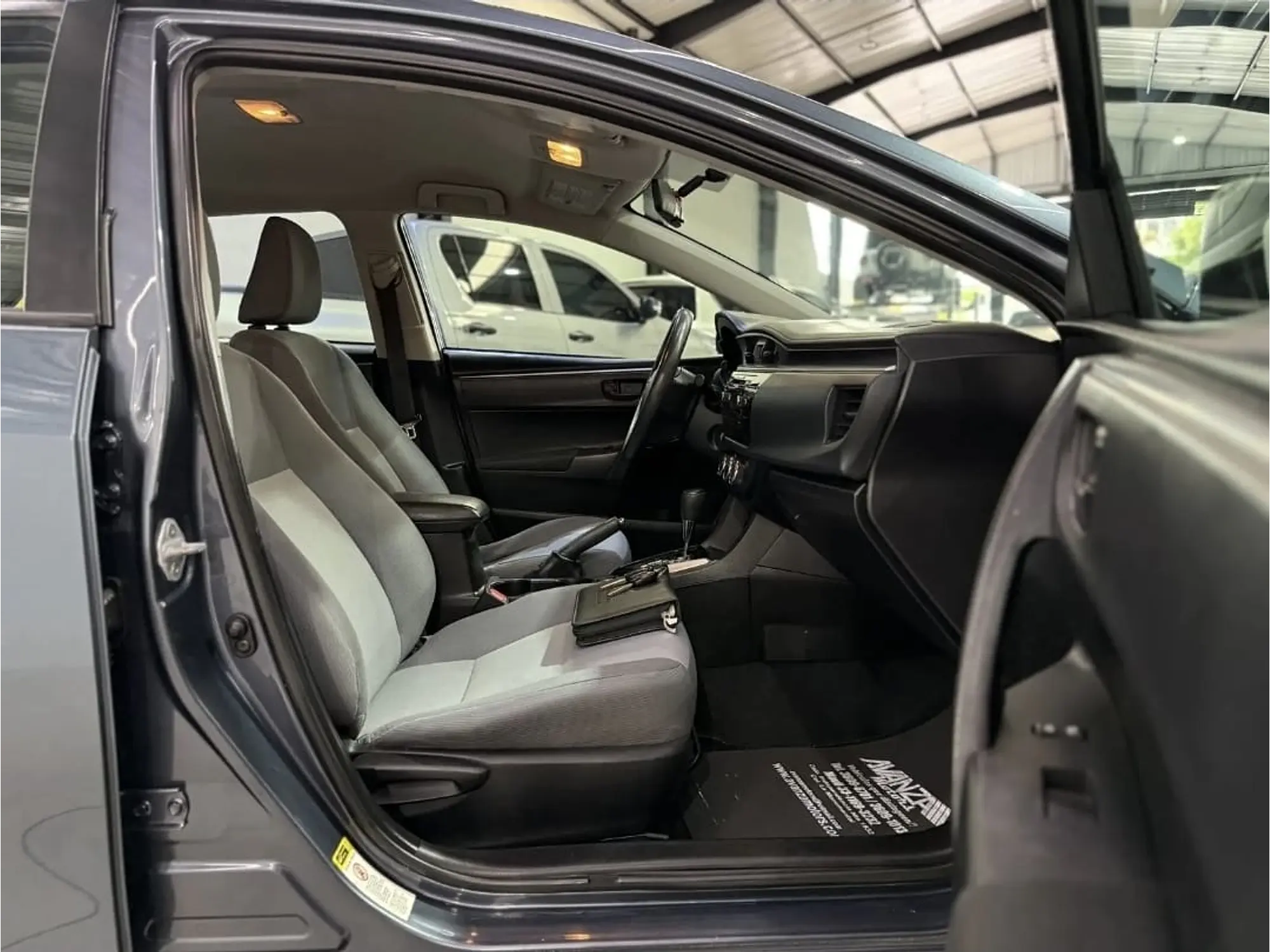 TOYOTA COROLLA 1.8 BASE AT 2014 11
