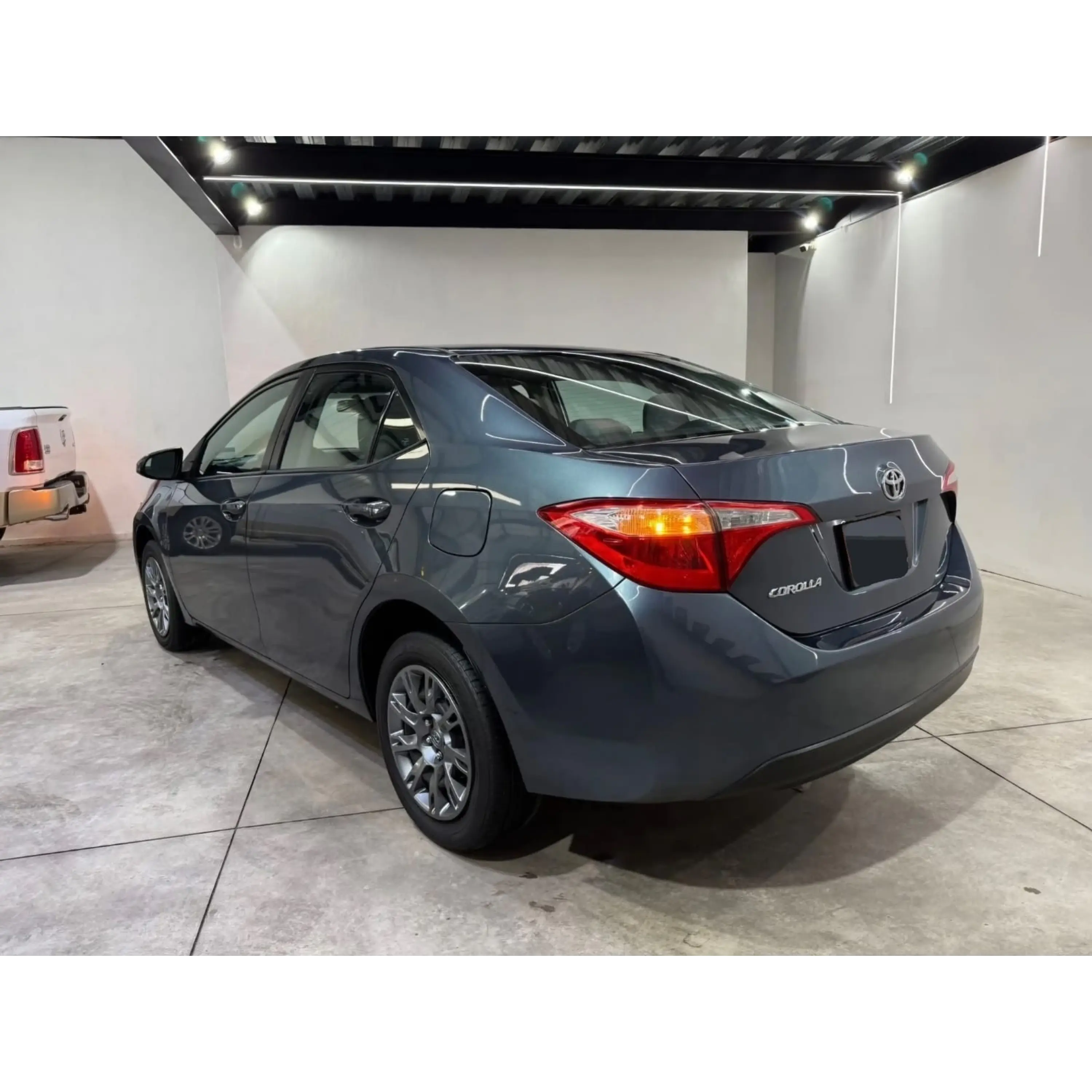 TOYOTA COROLLA 1.8 BASE AT 2014 7