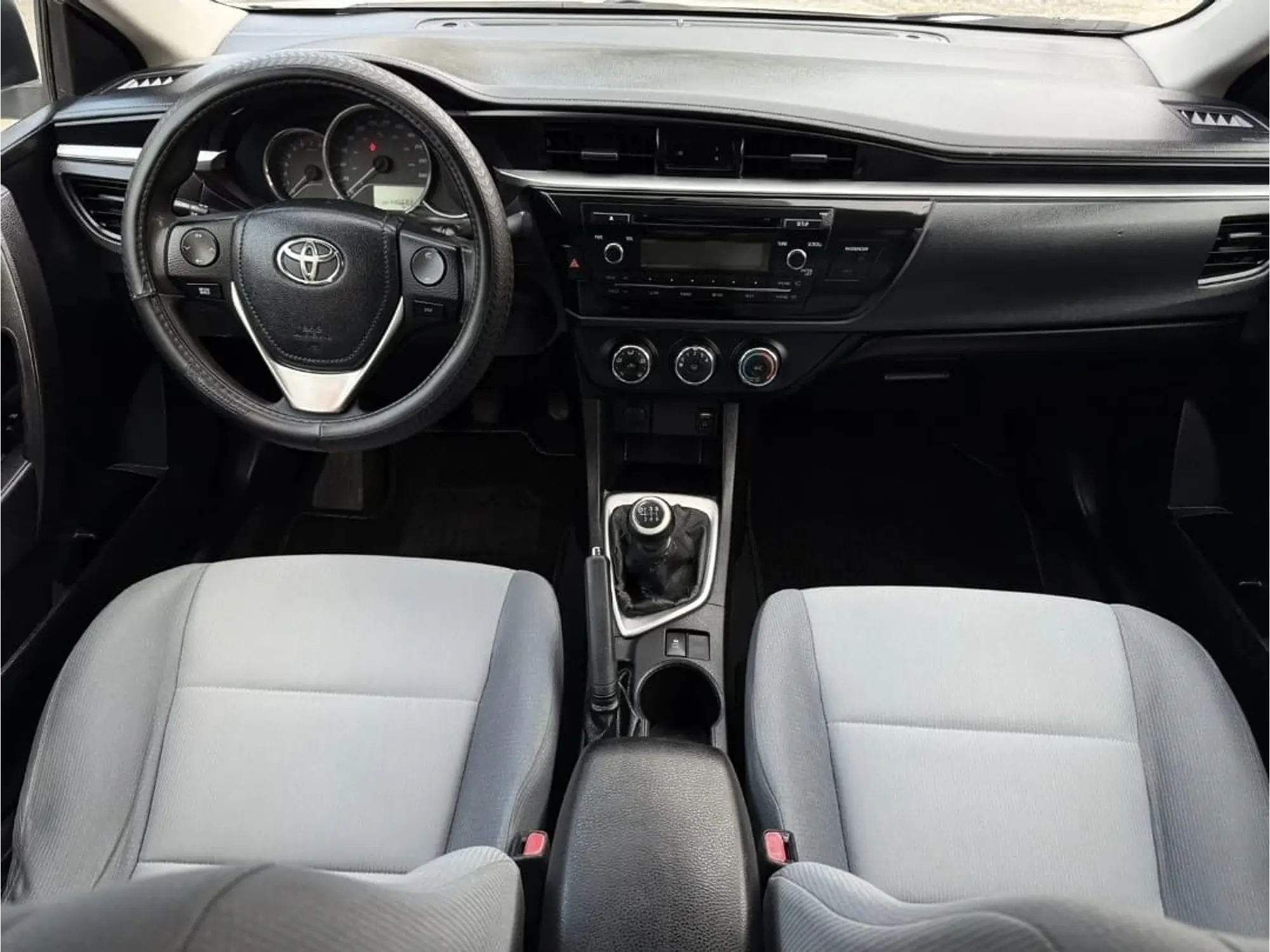 TOYOTA COROLLA 1.8 BASE MT 2014 8