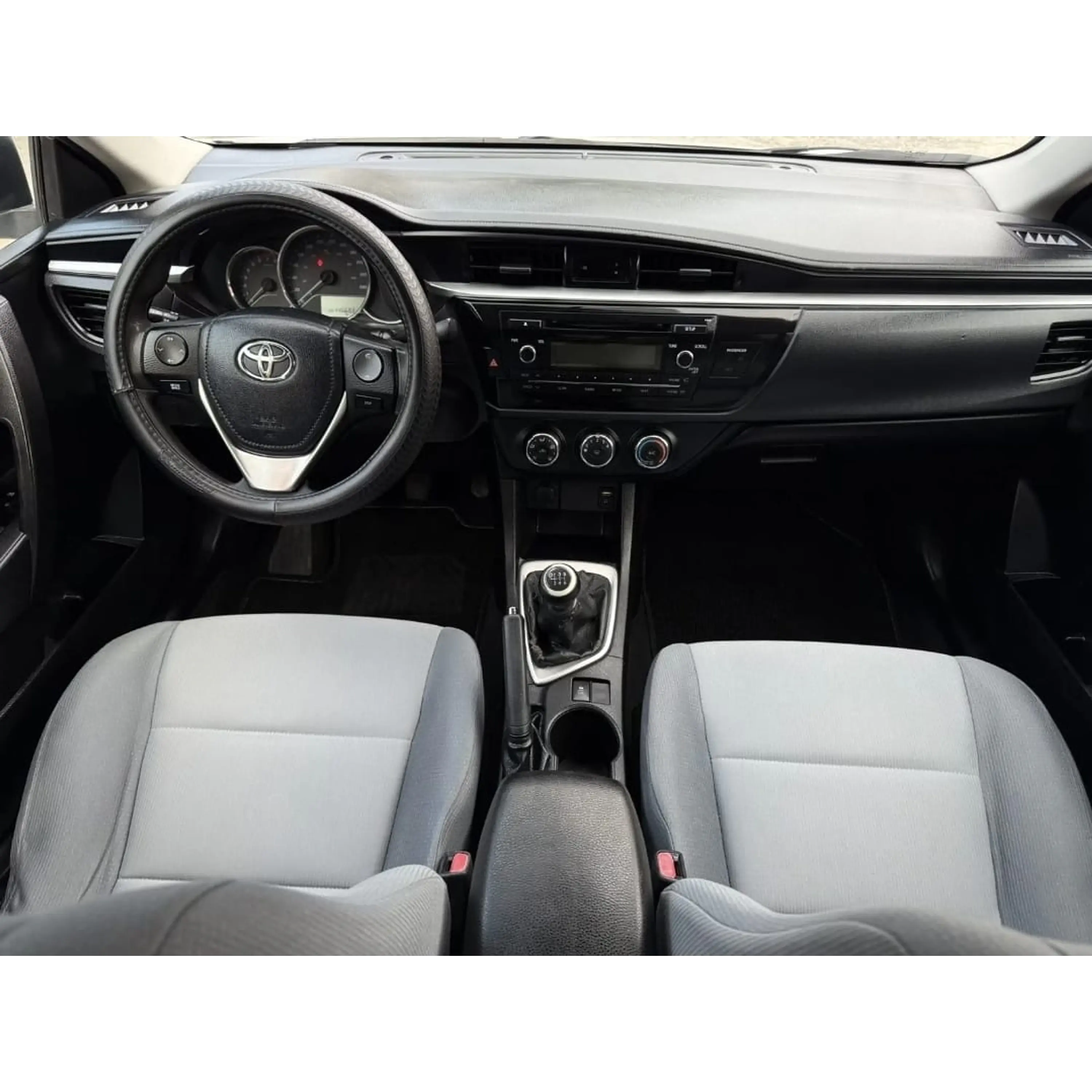 TOYOTA COROLLA 1.8 BASE MT 2014 8
