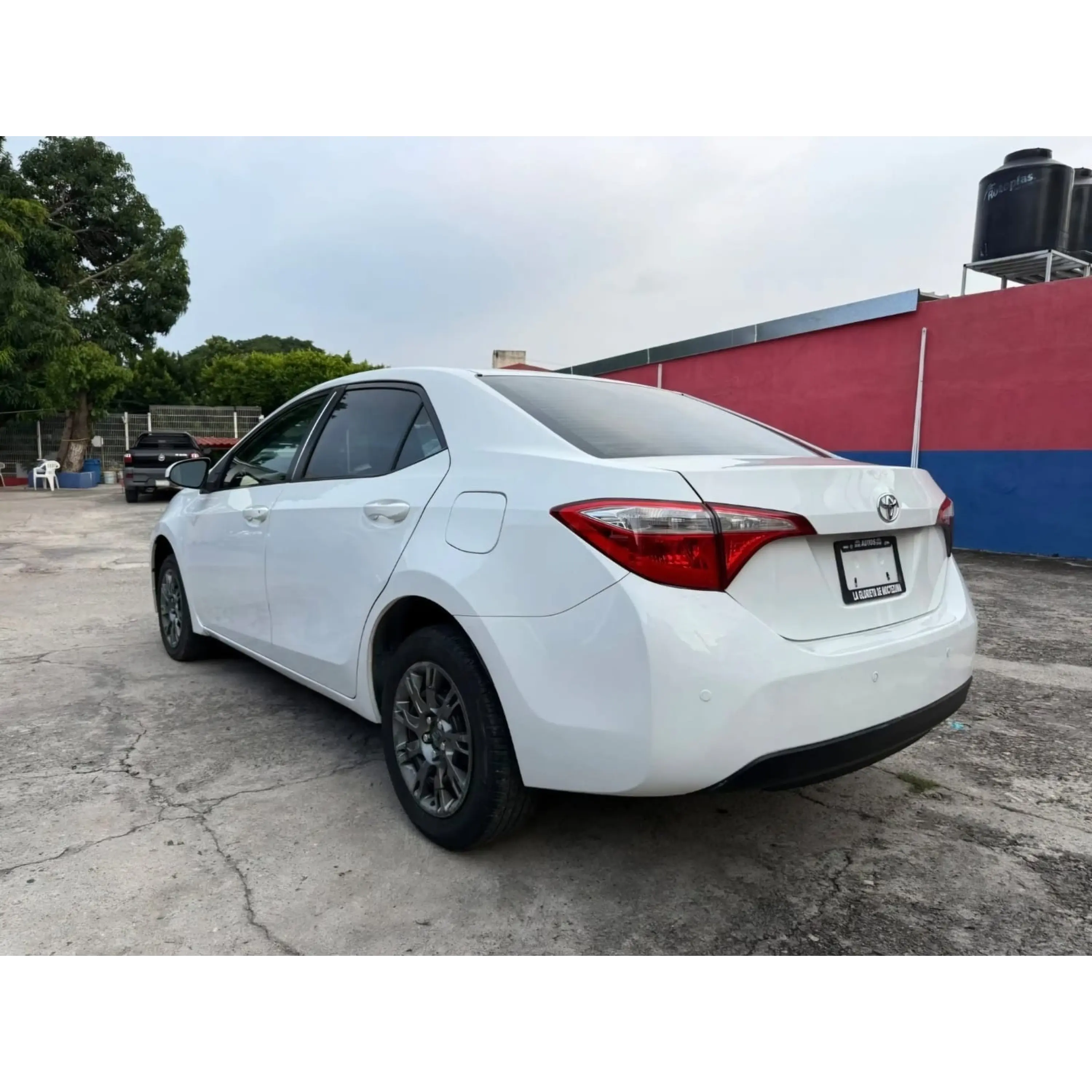 TOYOTA COROLLA 1.8 BASE MT 2014 6