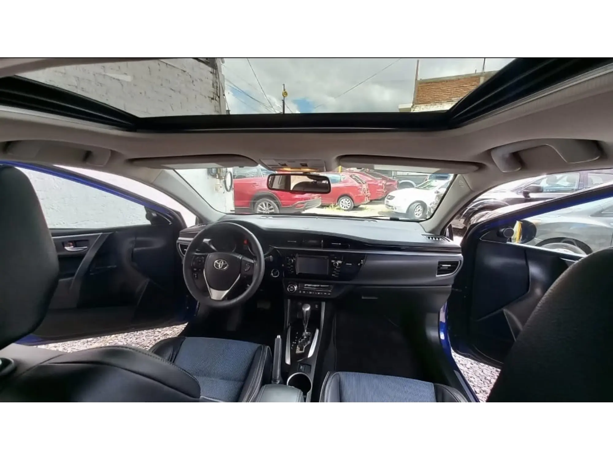 TOYOTA COROLLA 1.8 S AT 2015 10