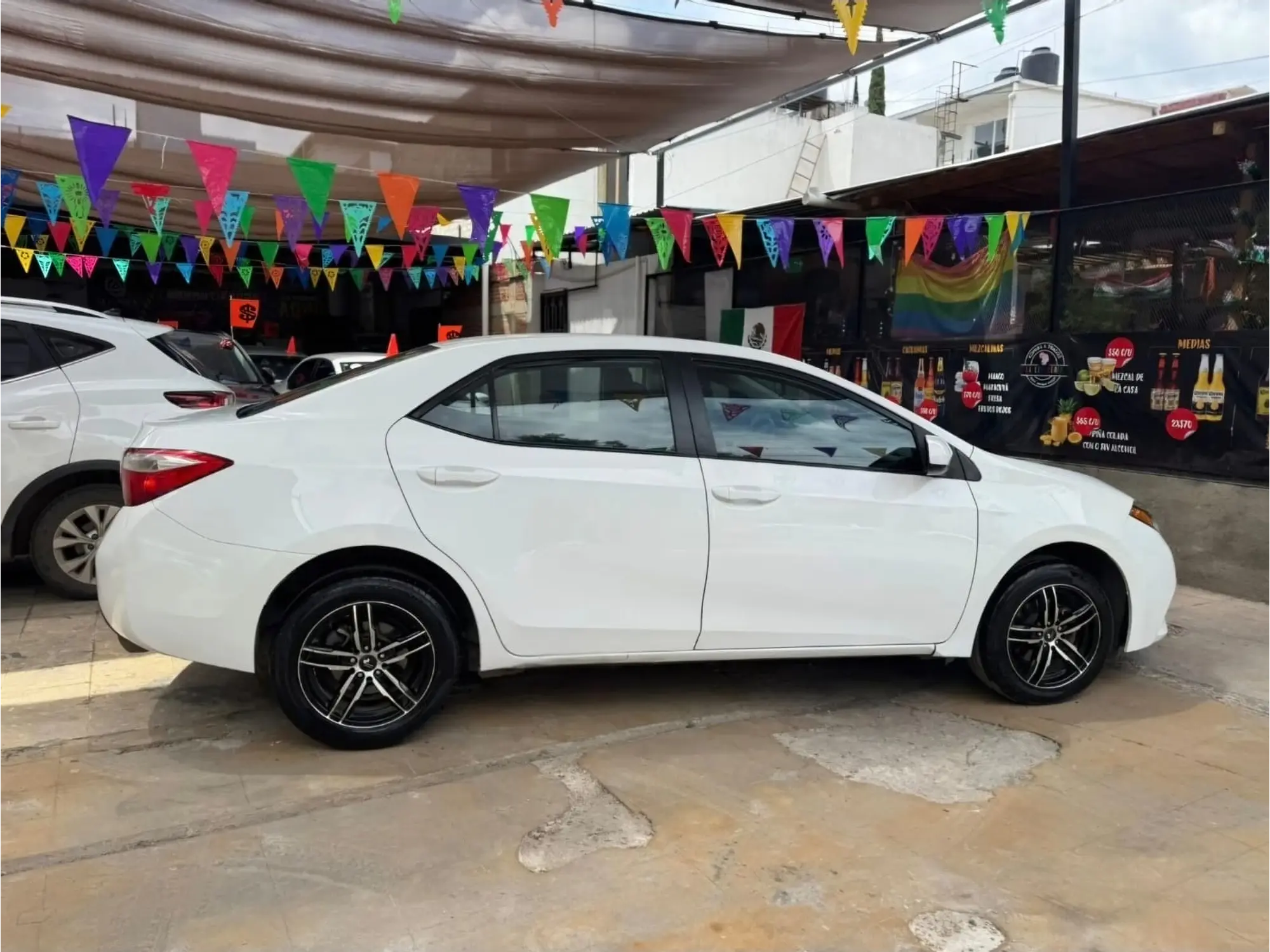 TOYOTA COROLLA 1.8 S AT 2015 6