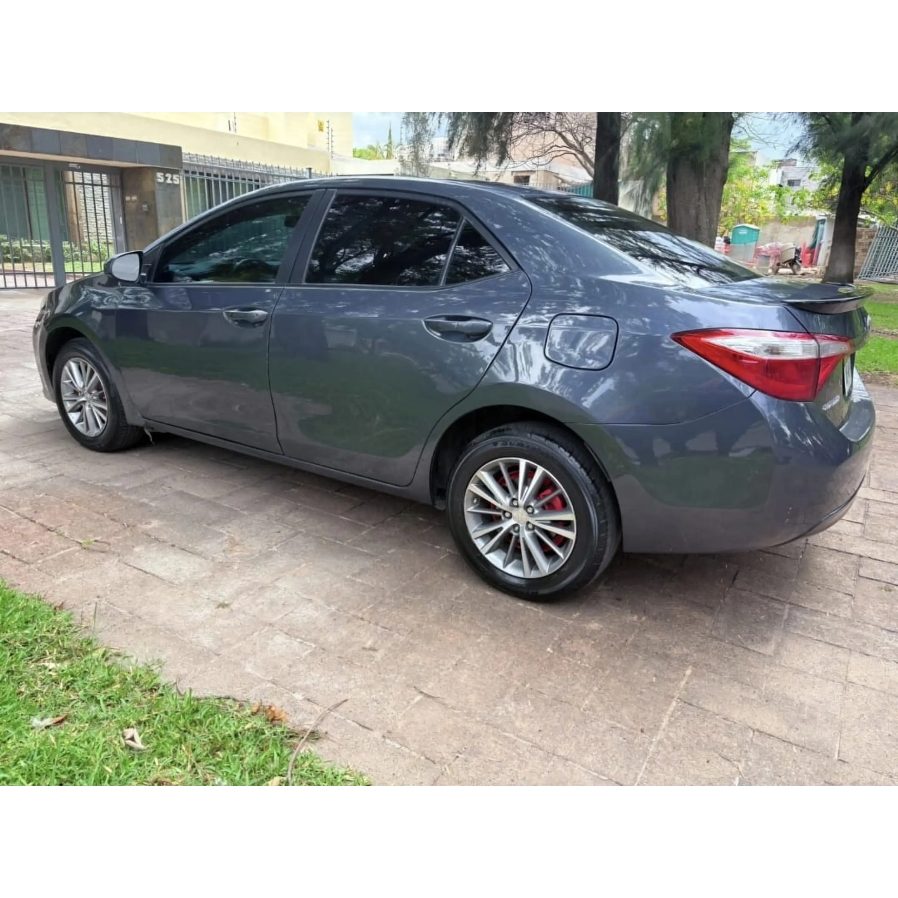 TOYOTA COROLLA 1.8 LE AT 2016 5