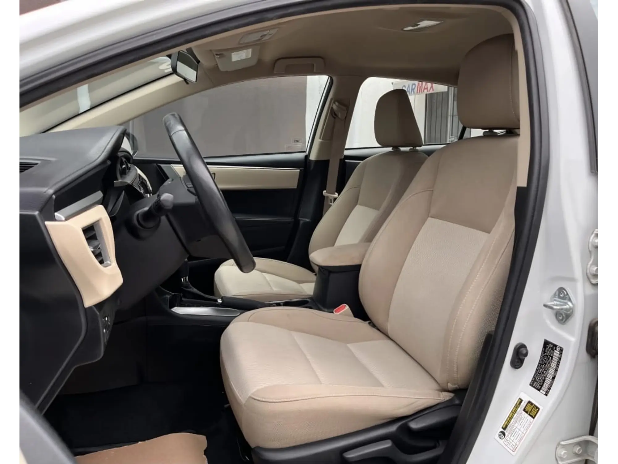TOYOTA COROLLA 1.8 LE AT 2016 8