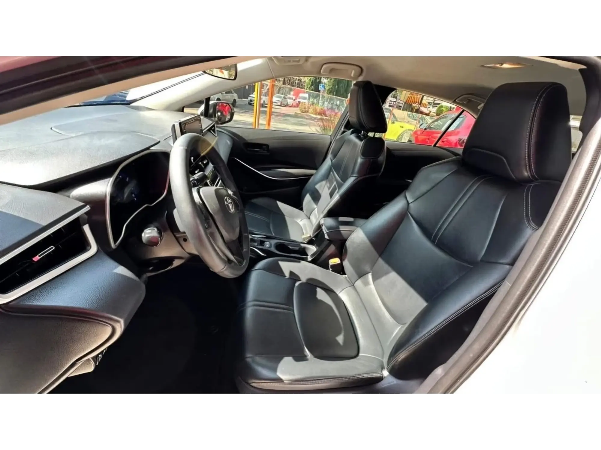 TOYOTA COROLLA 1.8 HYBRID AT 2022 11