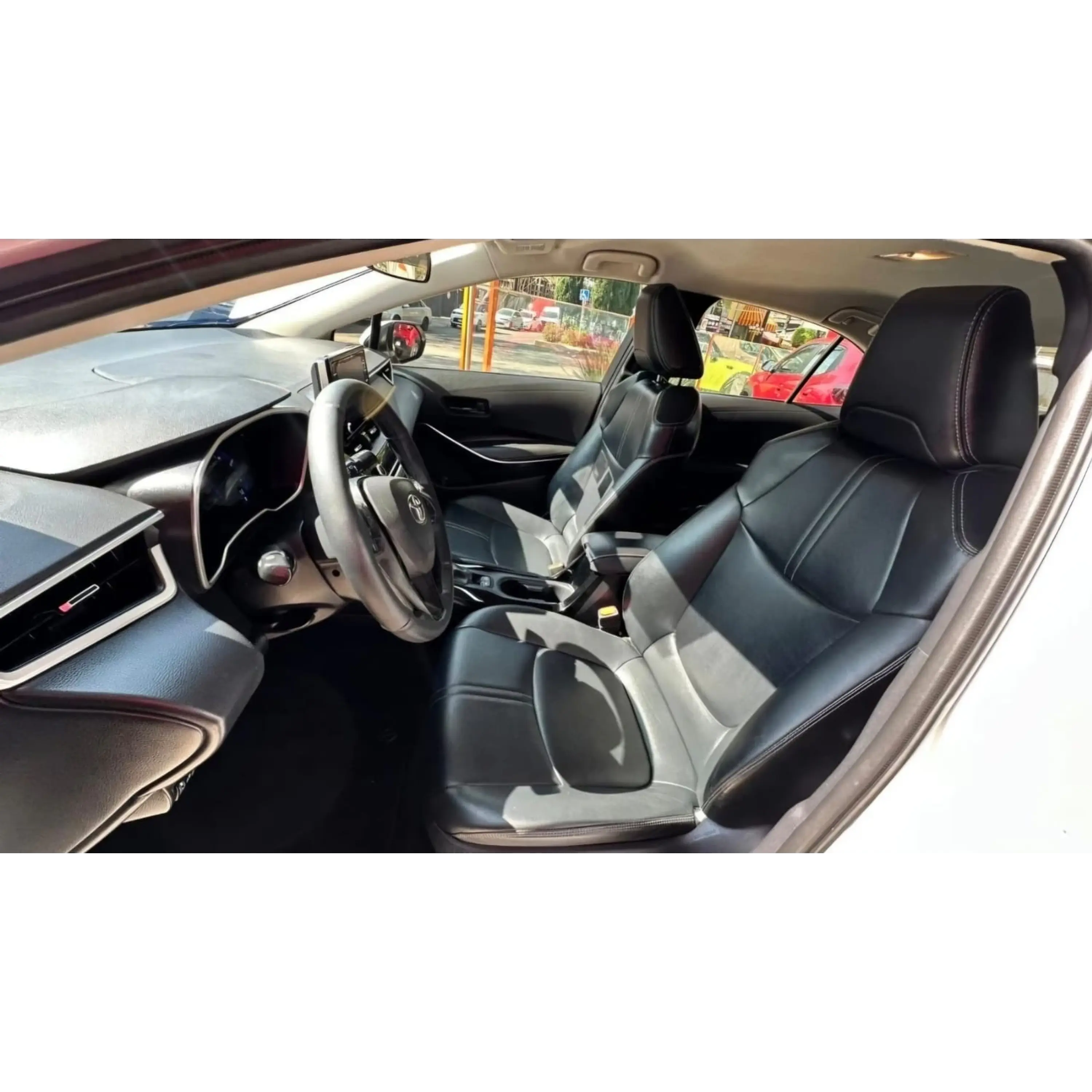 TOYOTA COROLLA 1.8 HYBRID AT 2022 11