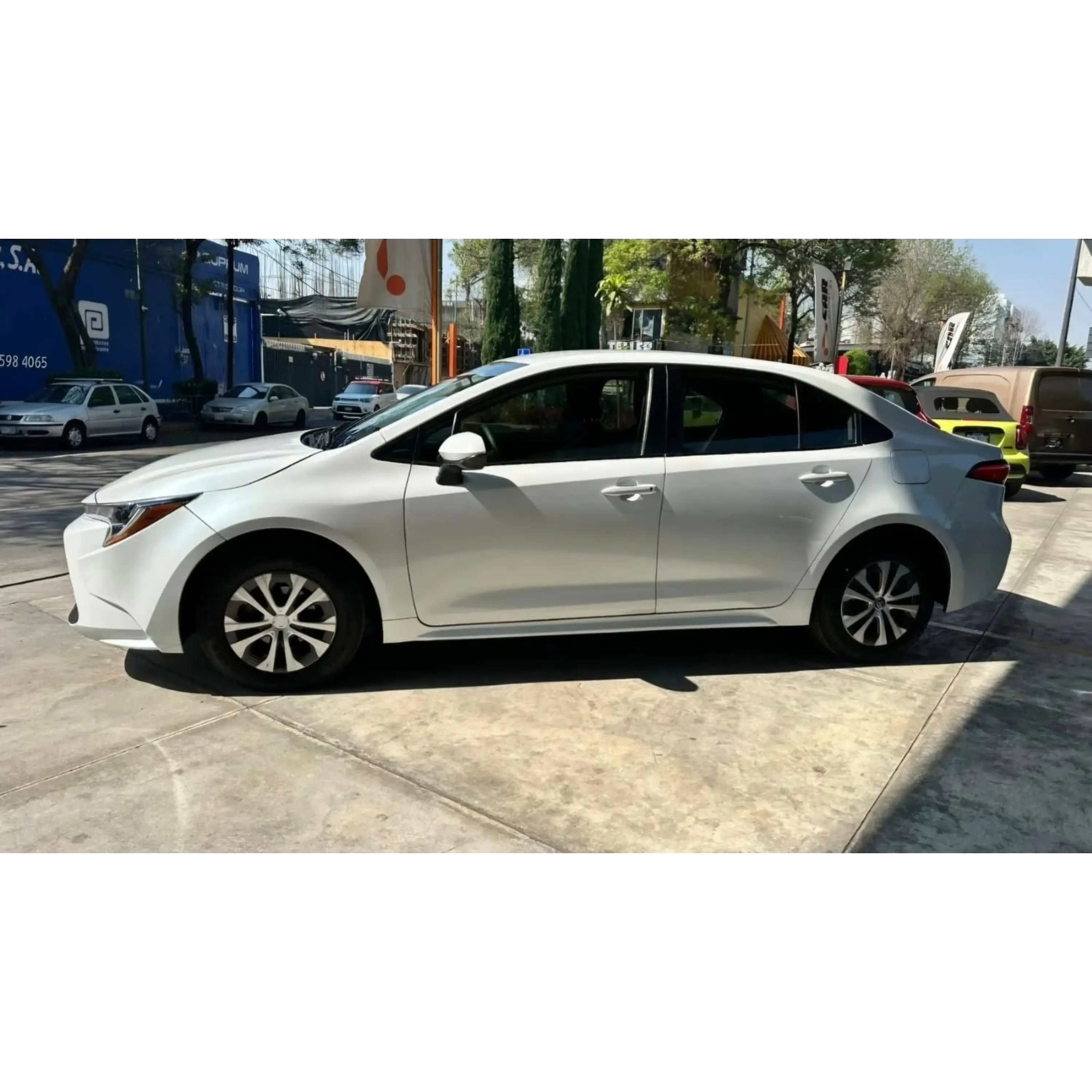 TOYOTA COROLLA 1.8 HYBRID AT 2022 8