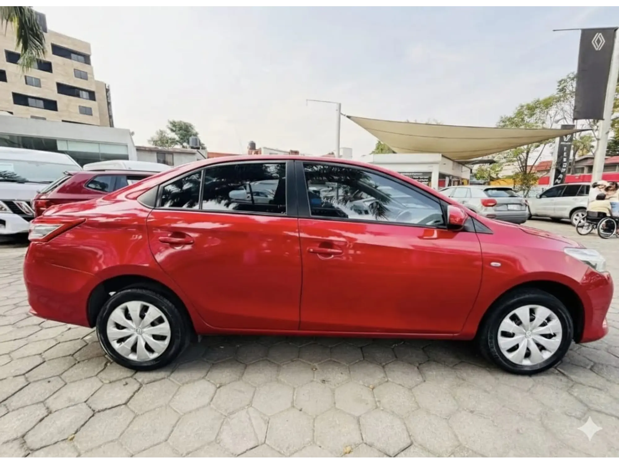 TOYOTA YARIS 1.5 CORE AT 2017 4