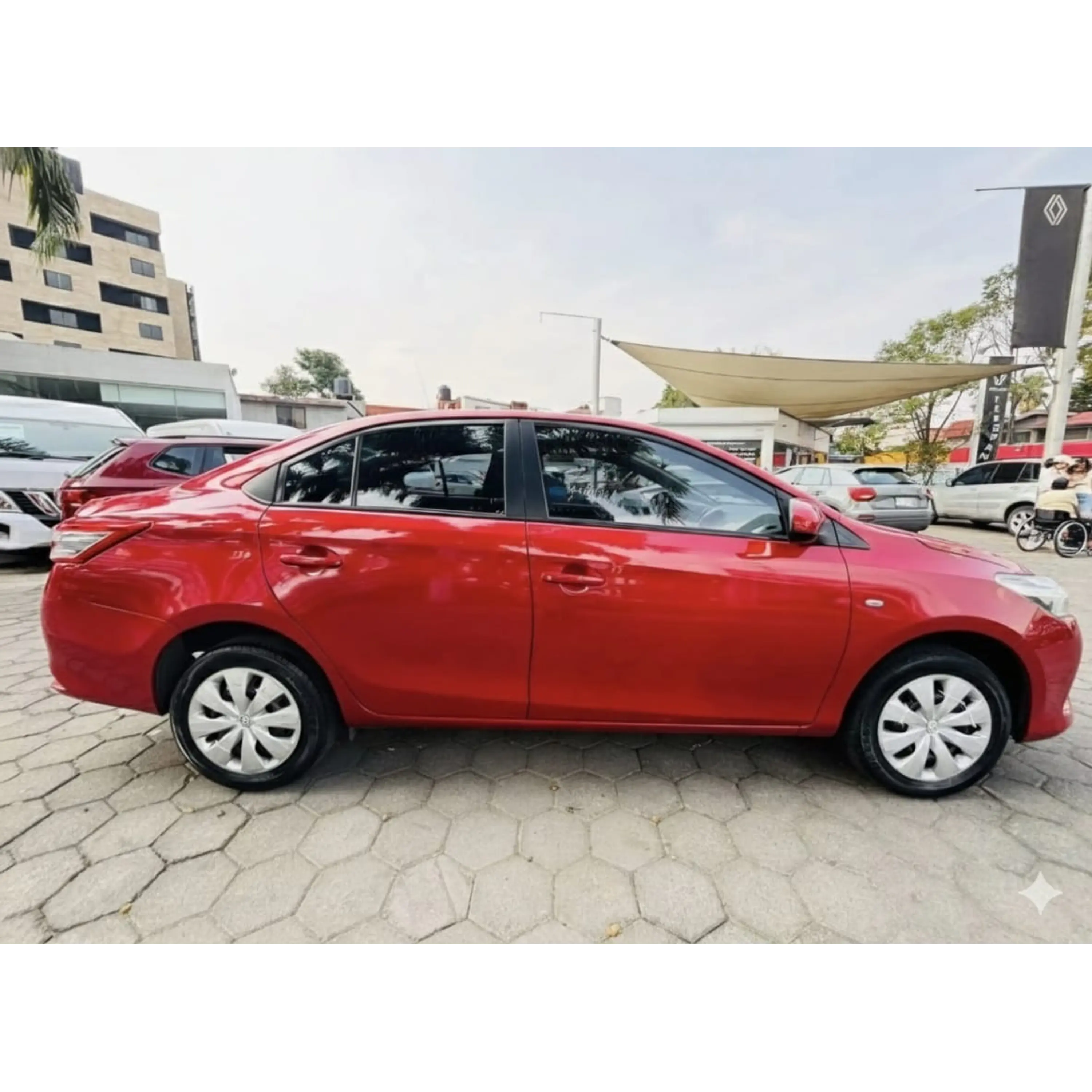 TOYOTA YARIS 1.5 CORE AT 2017 4