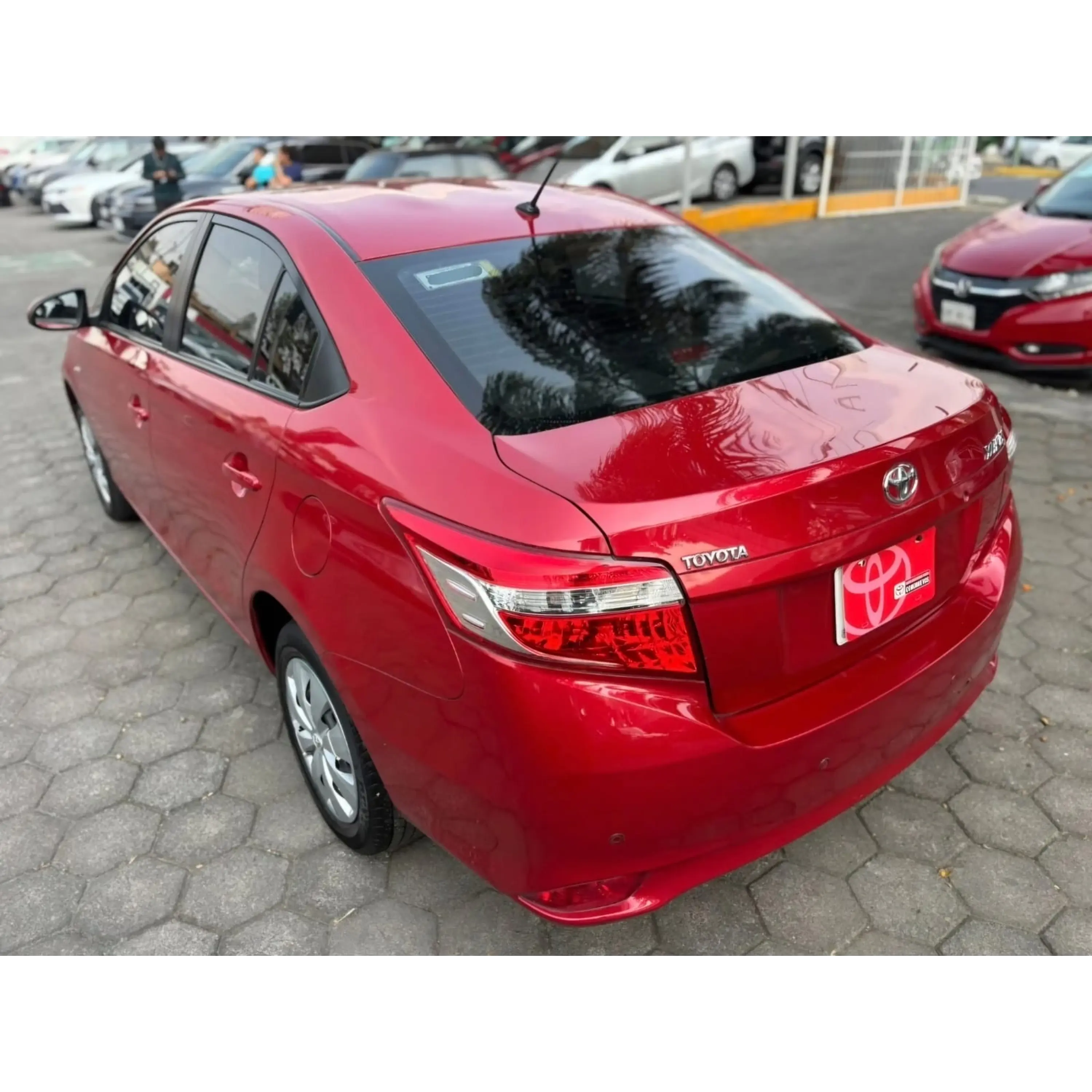 TOYOTA YARIS 1.5 CORE AT 2017 7