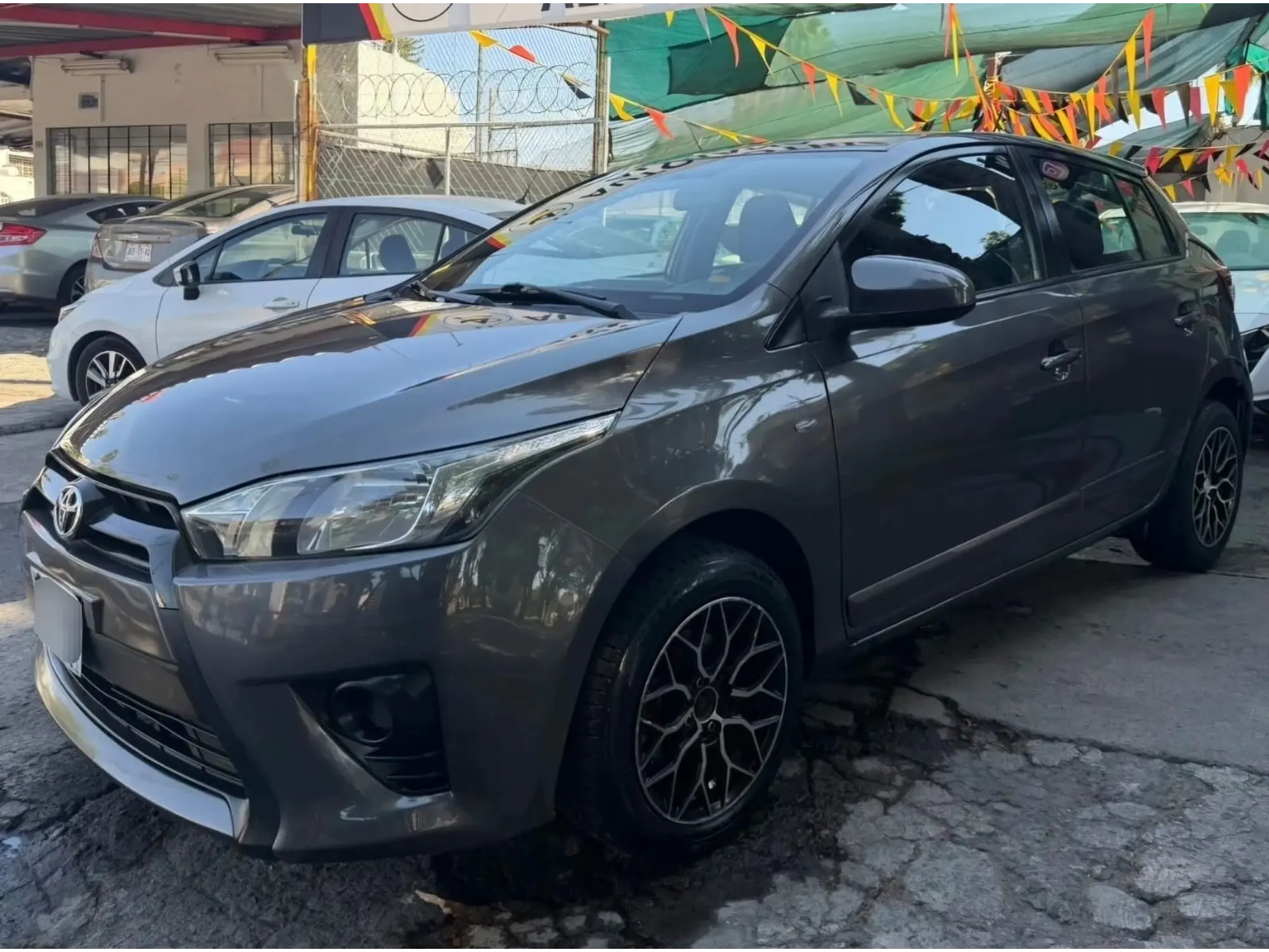 TOYOTA YARIS 1.5 S MT 2017 3