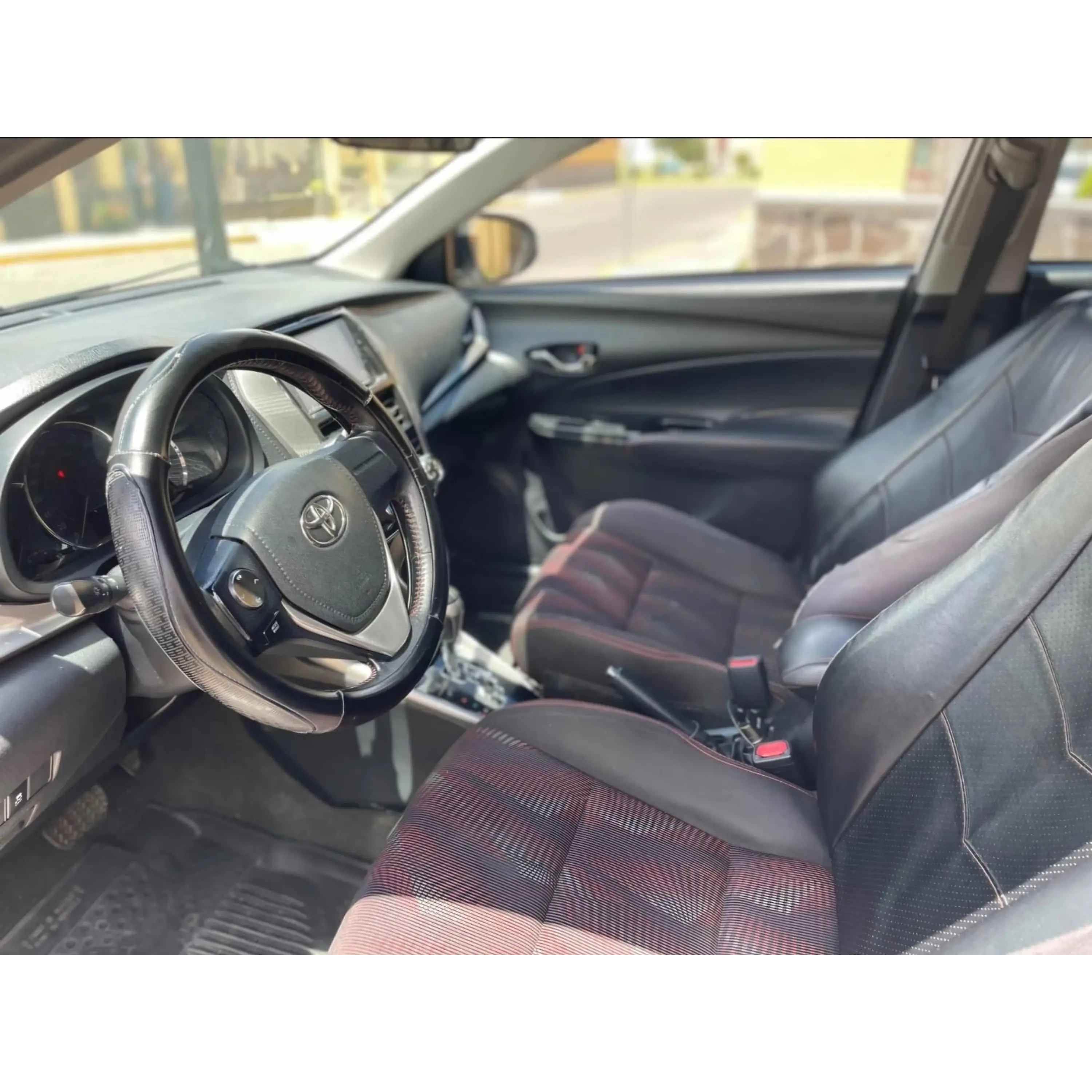 TOYOTA YARIS 1.5 S AT 2018 7