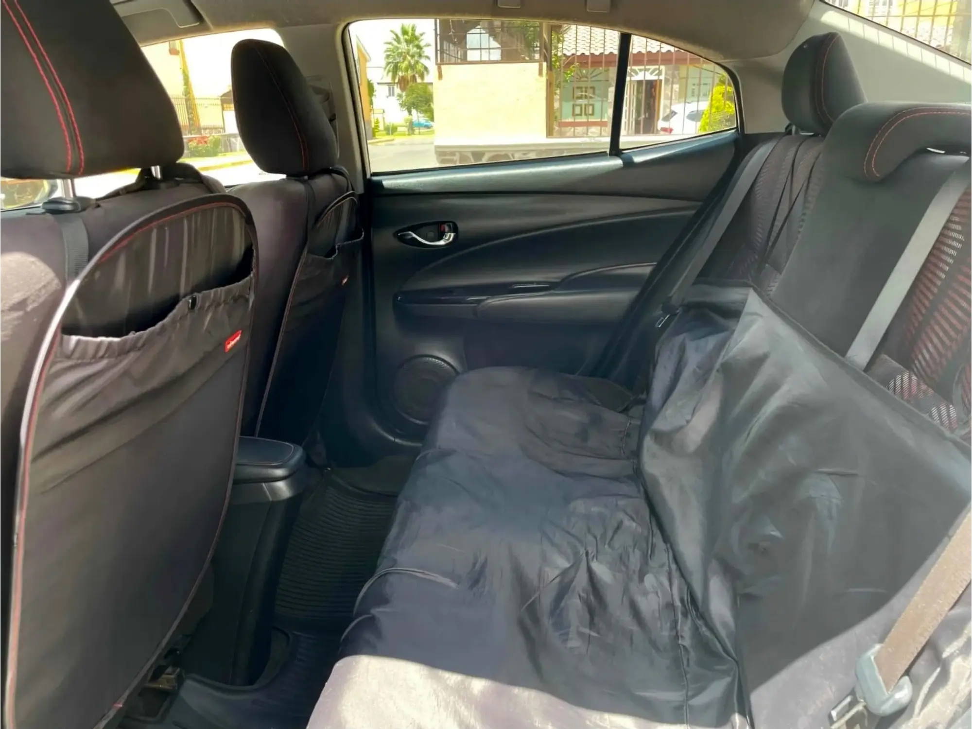 TOYOTA YARIS 1.5 S AT 2018 8
