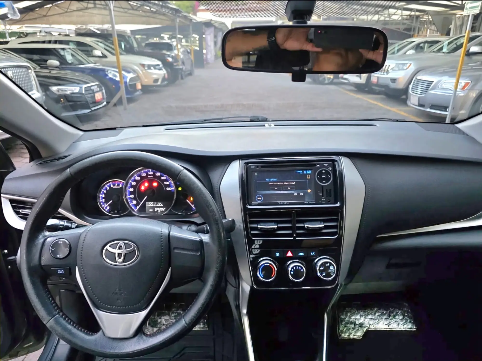TOYOTA YARIS 1.5 S MT 2018 10