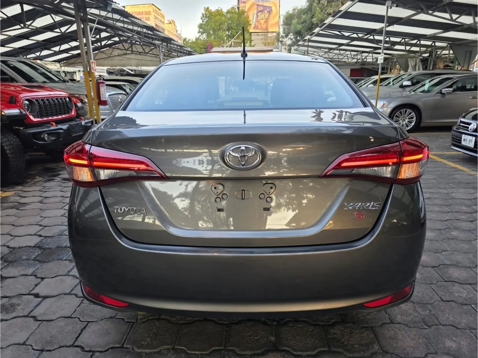 TOYOTA YARIS 1.5 S MT 2018 6