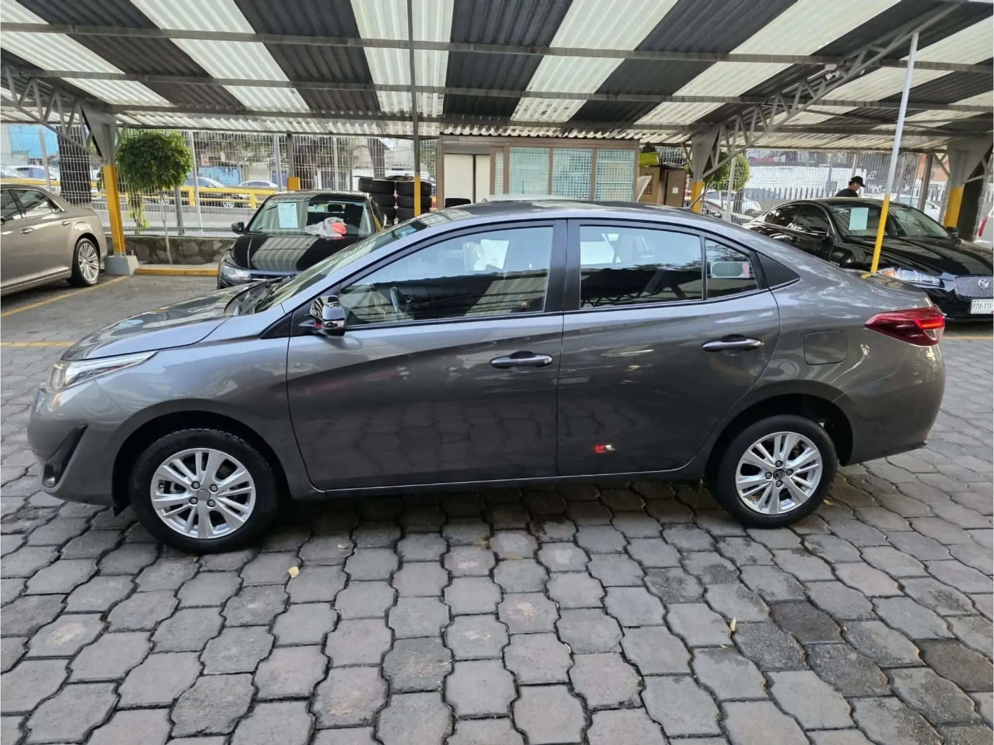 TOYOTA YARIS 1.5 S MT 2018 9