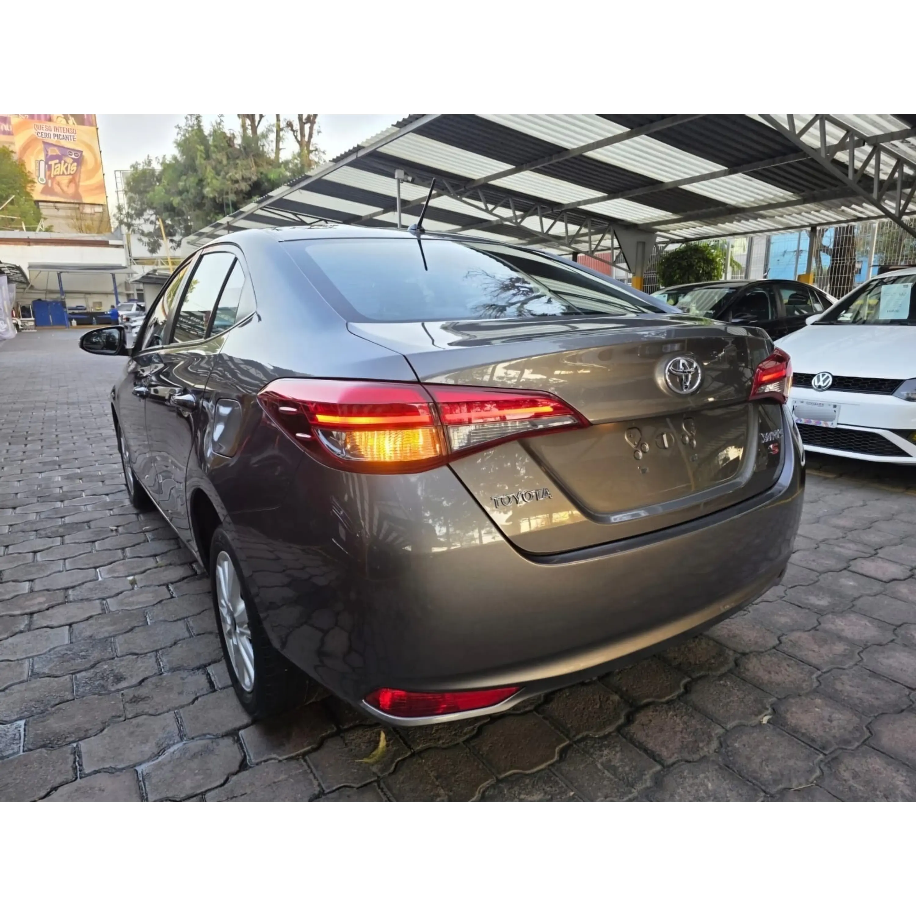 TOYOTA YARIS 1.5 S MT 2018 8